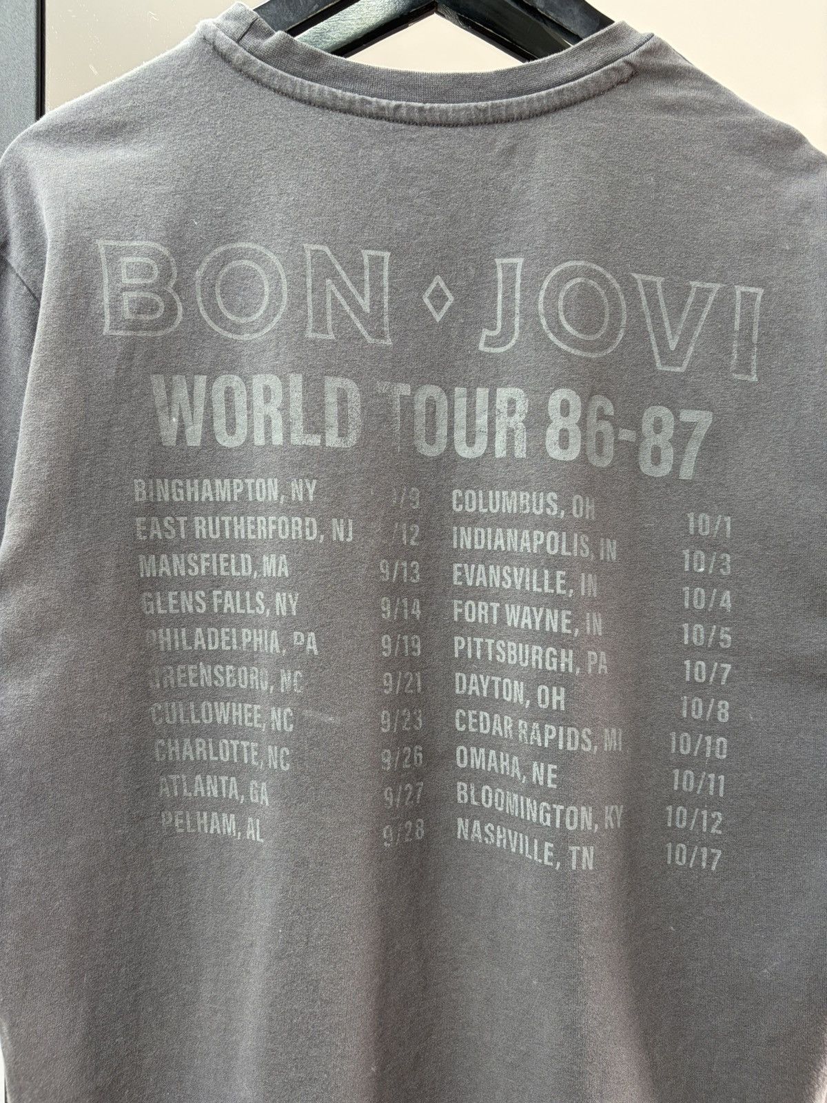 Band Tees Bon Jovi 1986–87 World Tour Tee Vintage Fade Rock Band Shirt Size US S / EU 44-46 / 1 - 10 Thumbnail