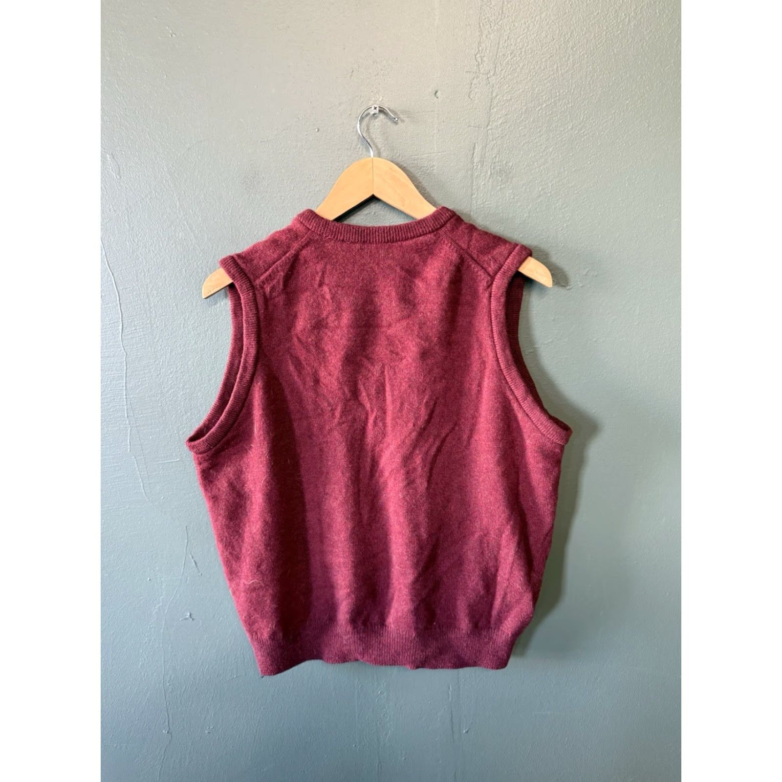 Vintage VINTAGE L.L. Bean Vest Sweater Womens Red Sleeveless V-Neck Size M/ Large? Size M / US 6-8 / IT 42-44 - 2 Thumbnail