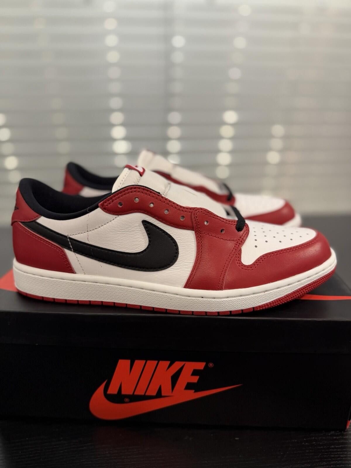 Jordan Brand Size 11.5 - Air Jordan 1 Retro OG 2025 Low Chicago New Size US 11.5 / EU 44-45 - 2 Thumbnail