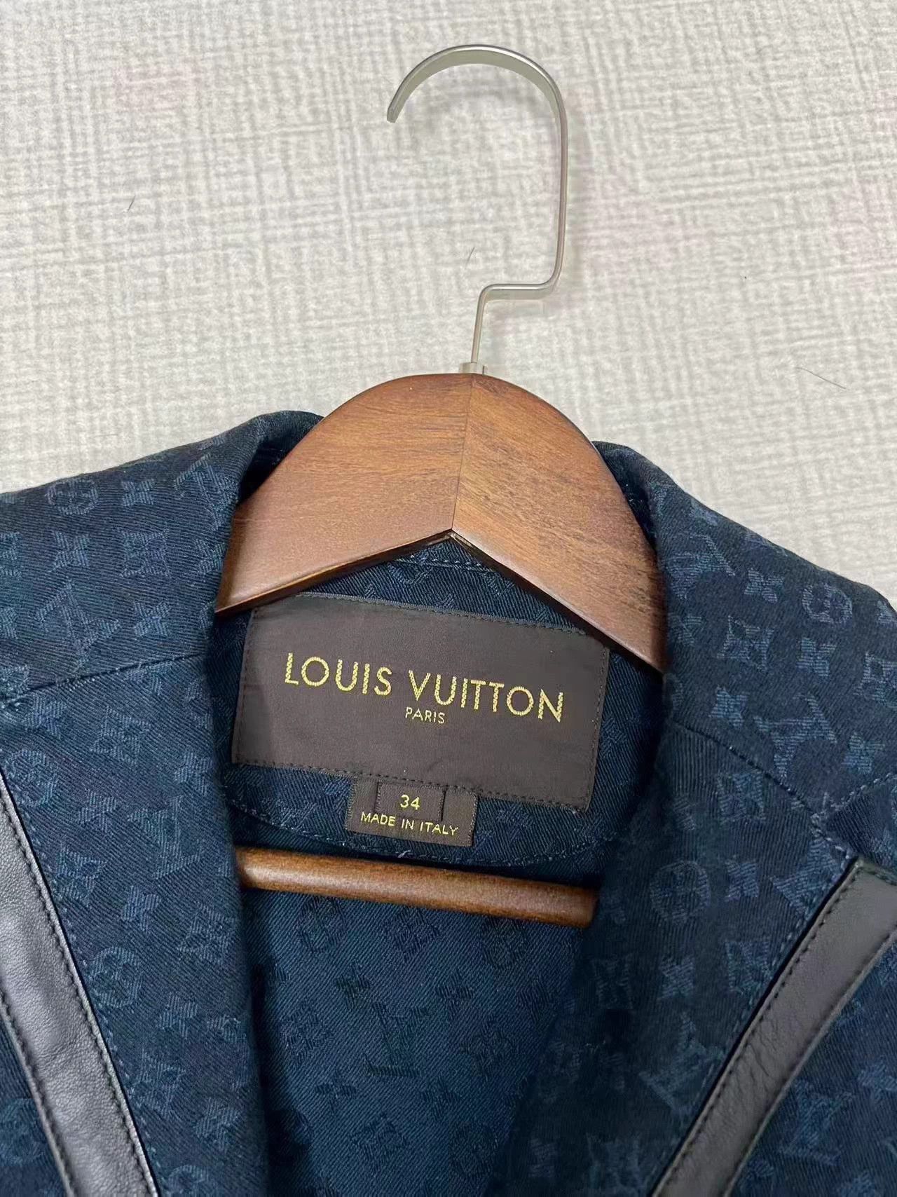 Louis Vuitton LV all over logo denim blazer Size XS / US 0-2 / IT 36-38 - 3 Thumbnail