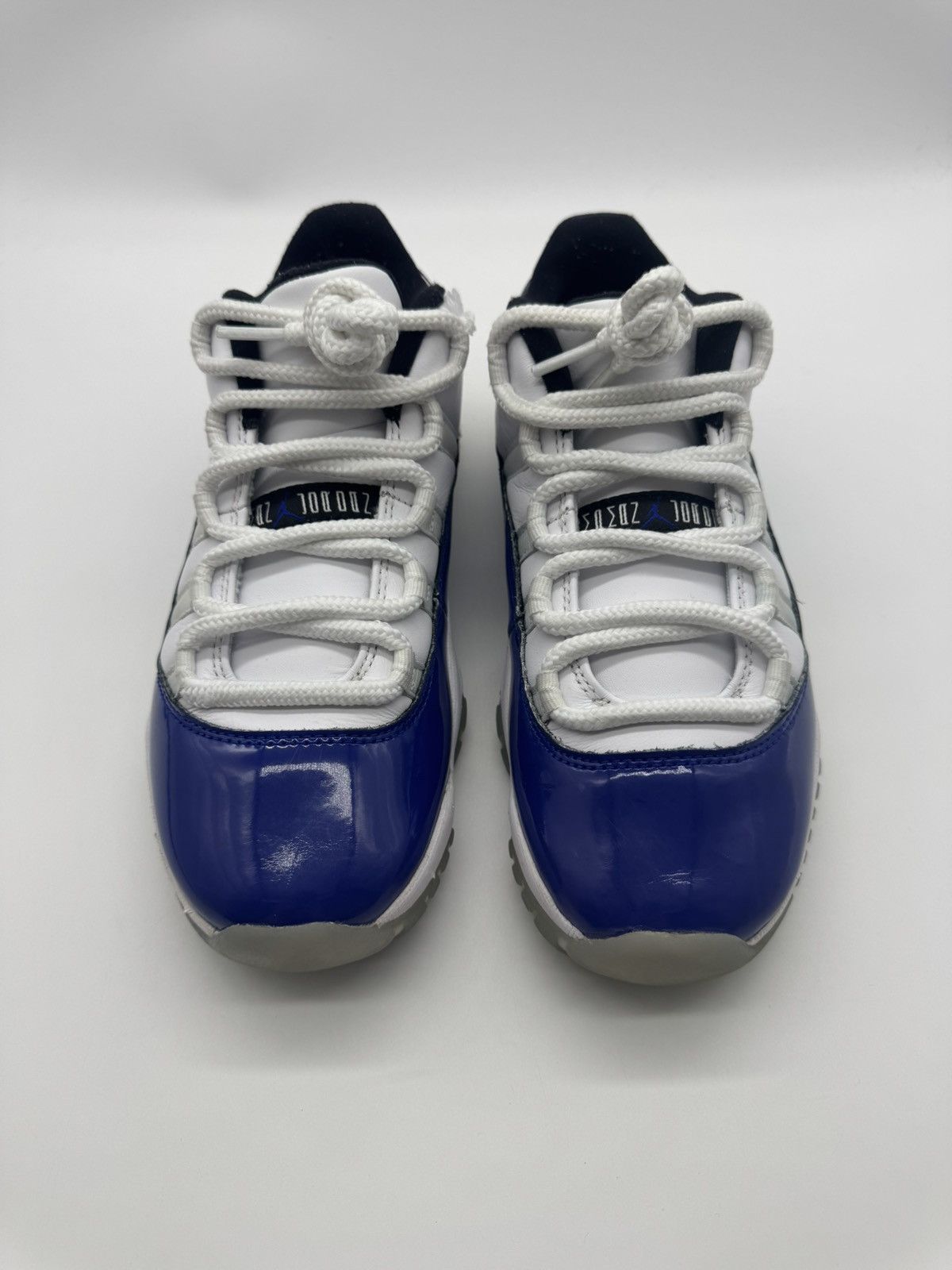 Jordan Brand × Nike Nike Air Jordan 11 Low Concord Sketch Women’s 7 | Youth 5.5 Size US 7 / IT 37 - 4 Thumbnail