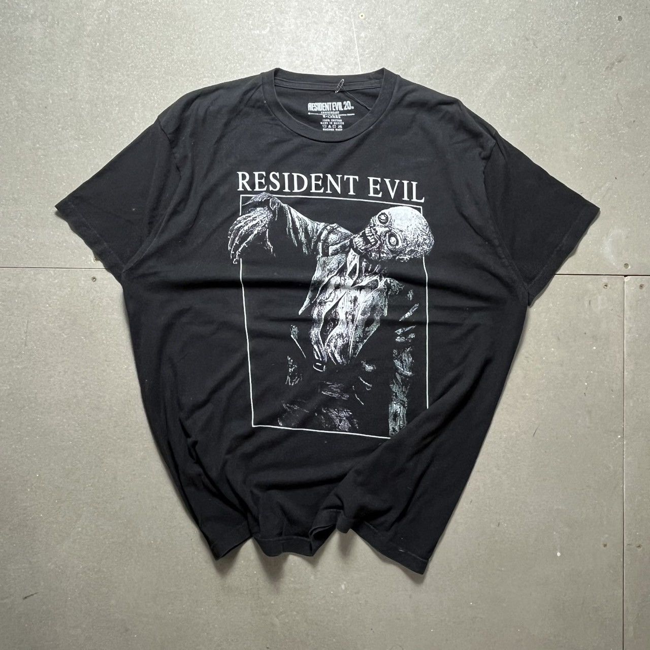 Japanese Brand Resident Evil T-shirt Size US XL / EU 56 / 4 - 2 Thumbnail