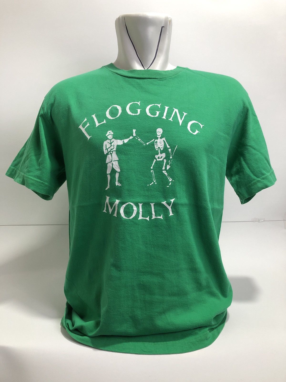 Band Tees × Vintage Vintage 00s Flogging Molly T-Shirt Size US L / EU 52-54 / 3 - 1 Thumbnail