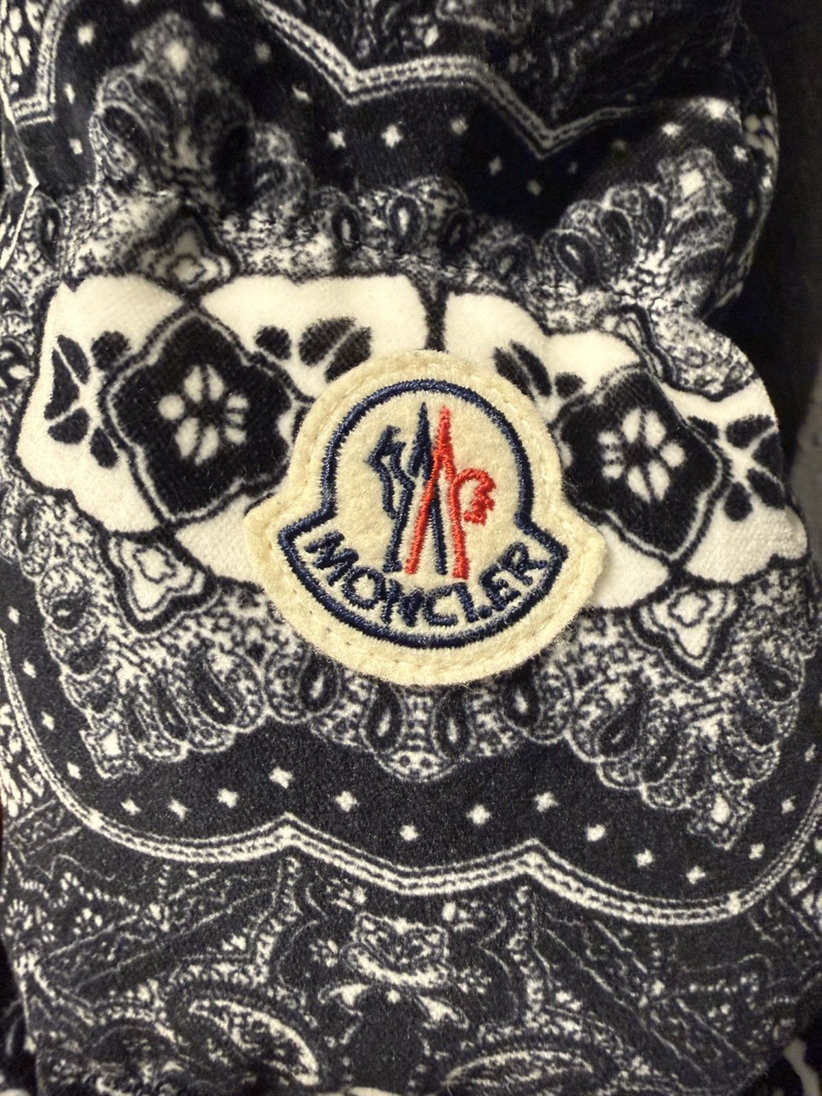 Moncler Moncler Gartempe Bandana Down Jacket Size US XS / EU 42 / 0 - 3 Thumbnail