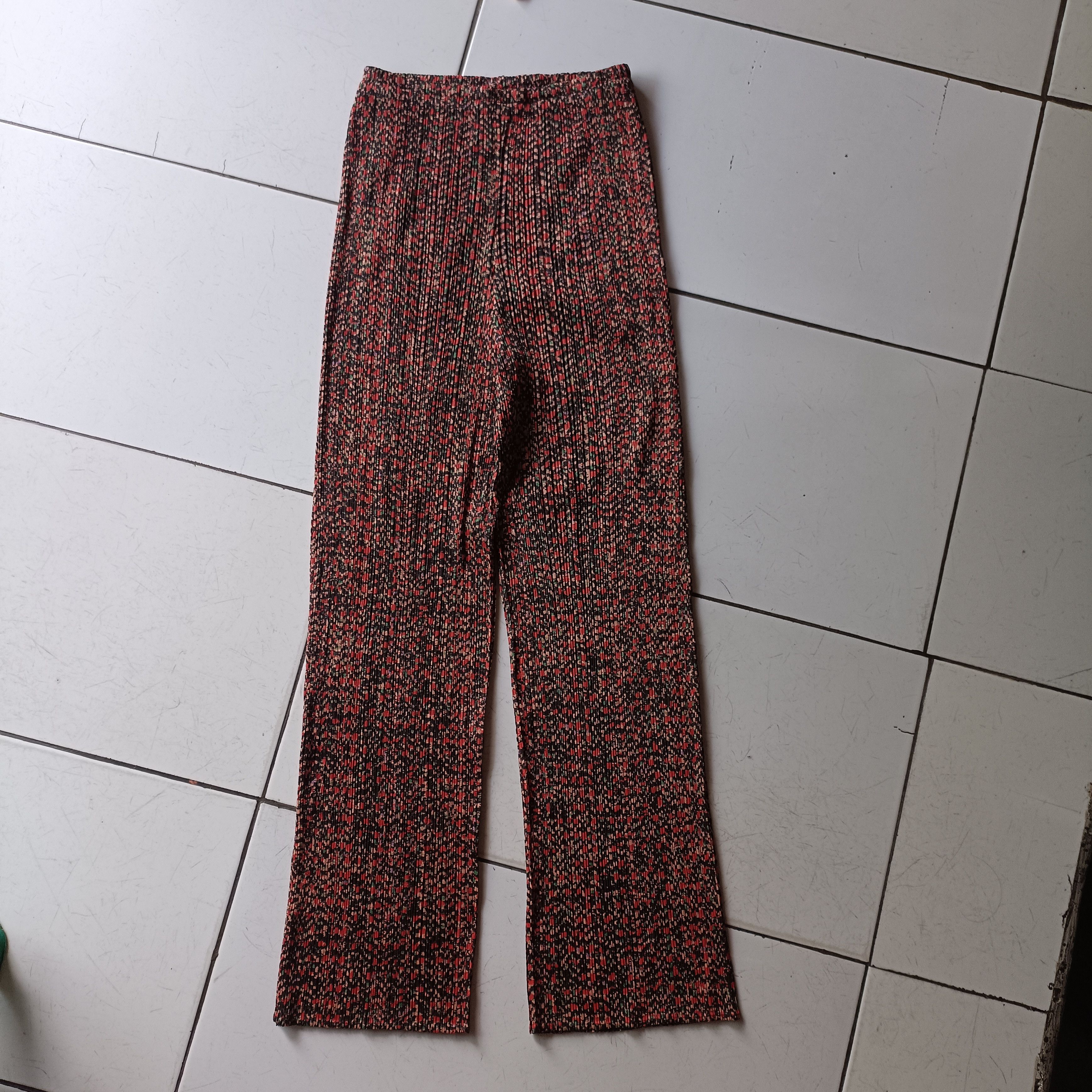 Pleats Please Issey Miyake Pleats Please Issey Miyake Size 27" / US 4 / IT 40 - 1 Thumbnail
