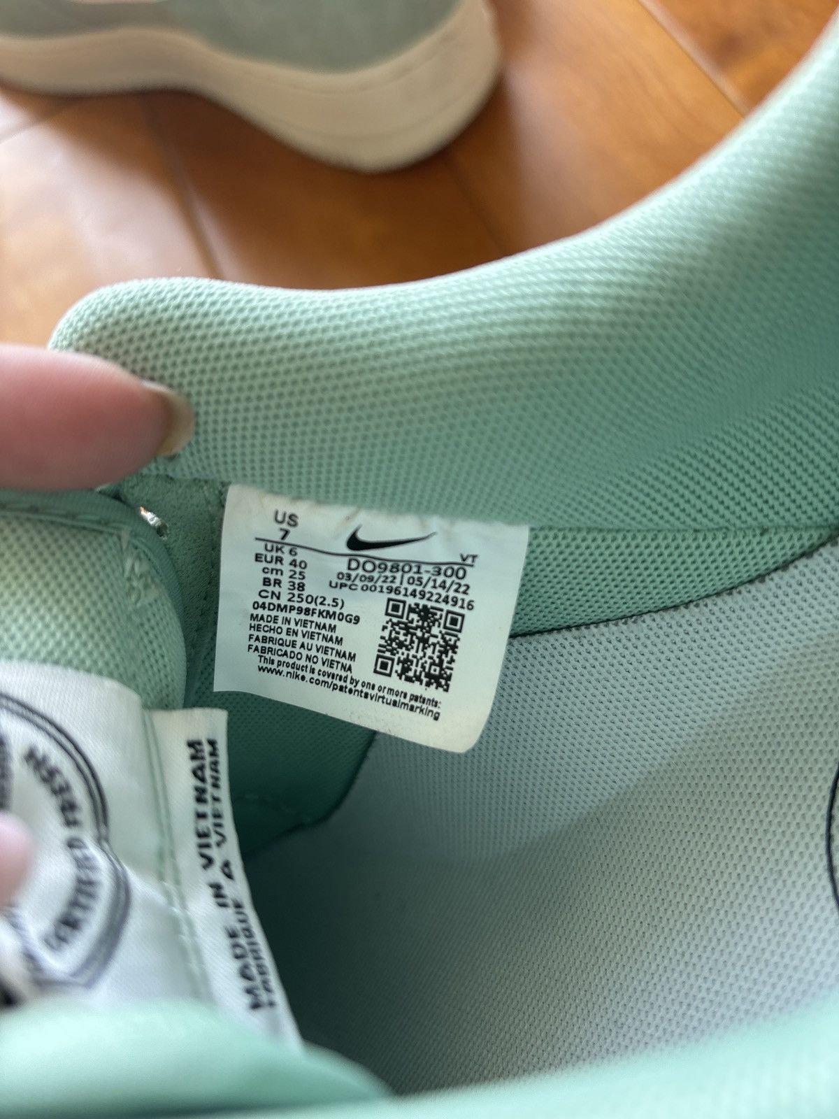 Nike 2022 Nike Air Force 1 ‘07 LV8 ‘Certified Fresh-Enamel Green’ Size US 7 / EU 40 - 10 Thumbnail