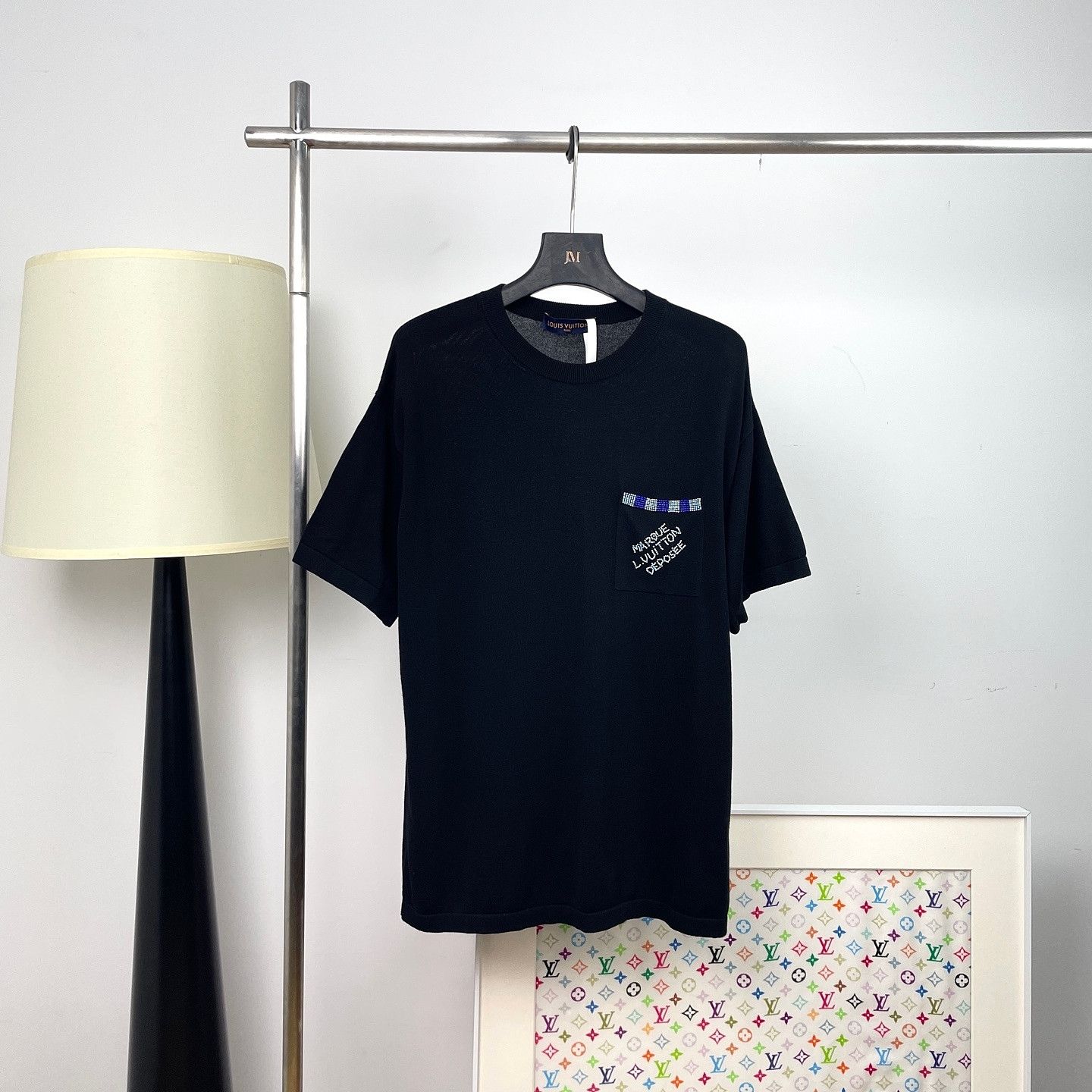 Louis Vuitton Louis Vuitton Beaded Pocket T-Shirt Size L Size US L / EU 52-54 / 3 - 1 Thumbnail