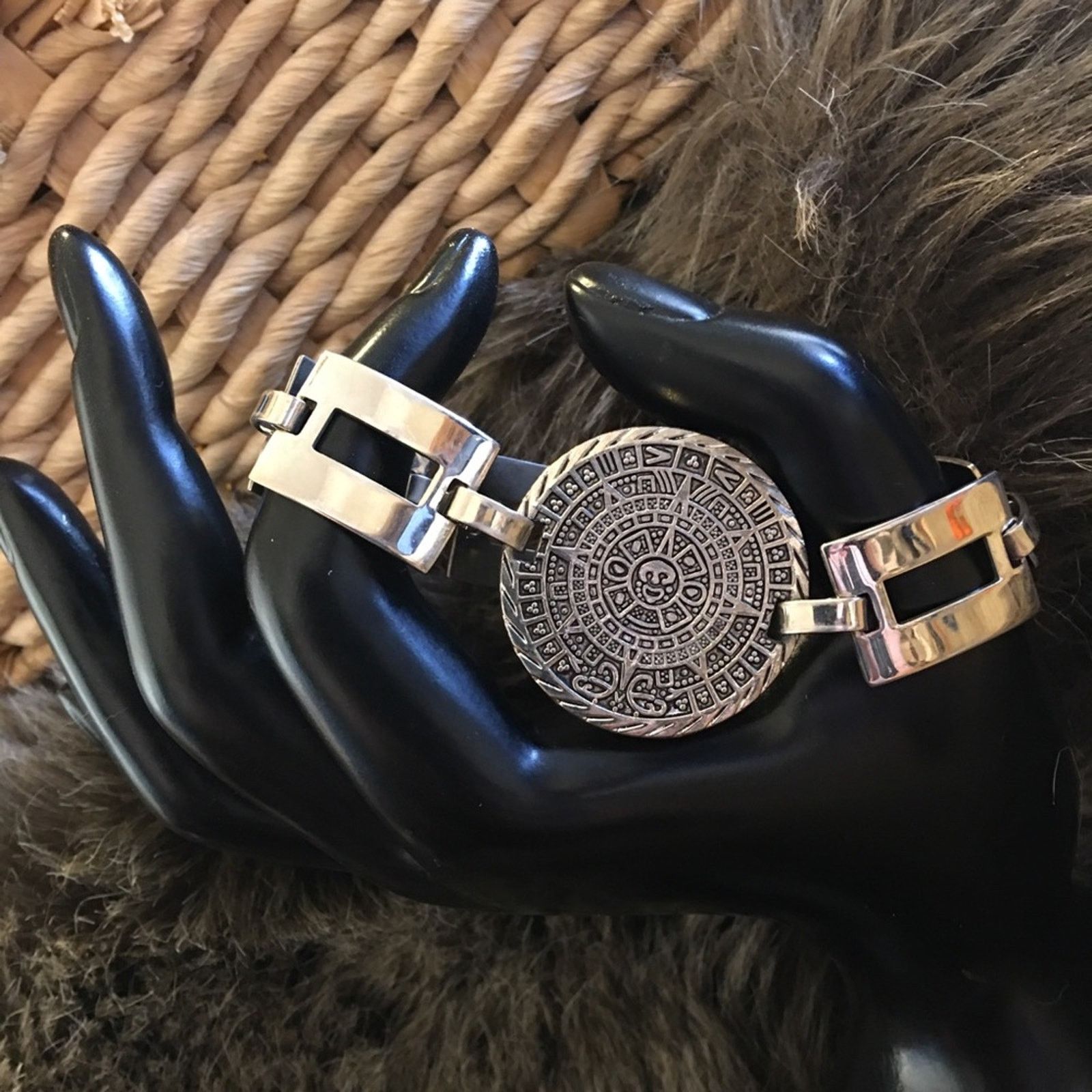 Vintage Vintage Mexican Silver Aztec chunky link bracelet Size ONE SIZE - 1 Thumbnail