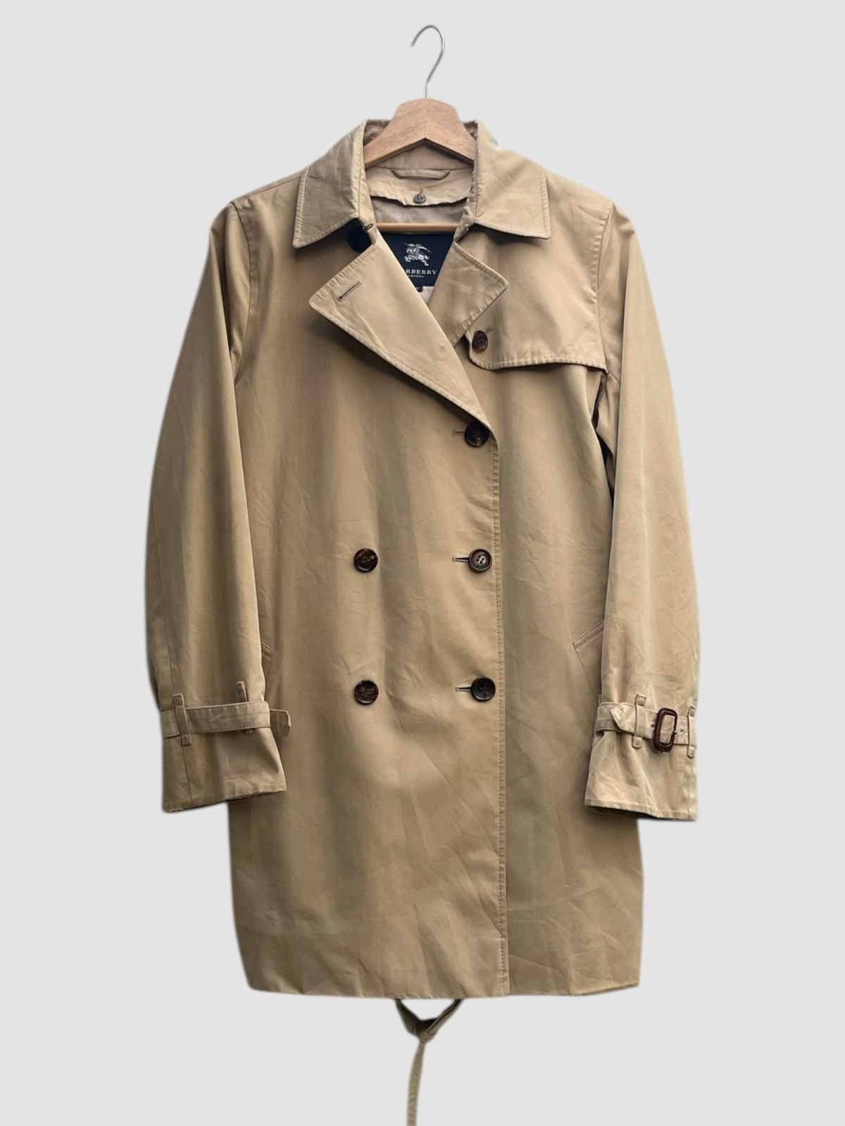Burberry Burberry London Short Kensington Trench Coat Size M / US 6-8 / IT 42-44 - 1 Thumbnail