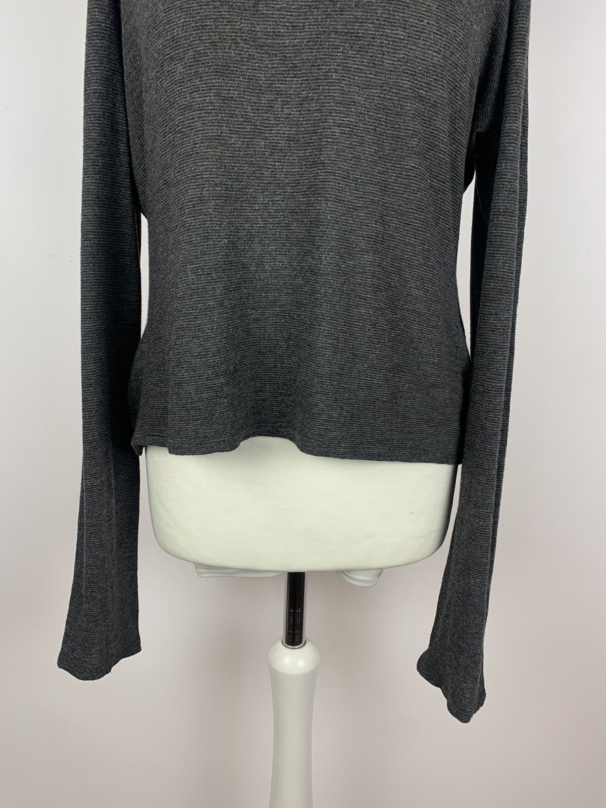 Max Mara Weekend Max Mara Gray Long Sleeve T-Shirt Size XL Luxury Top Size XL / US 12-14 / IT 48-50 - 3 Thumbnail