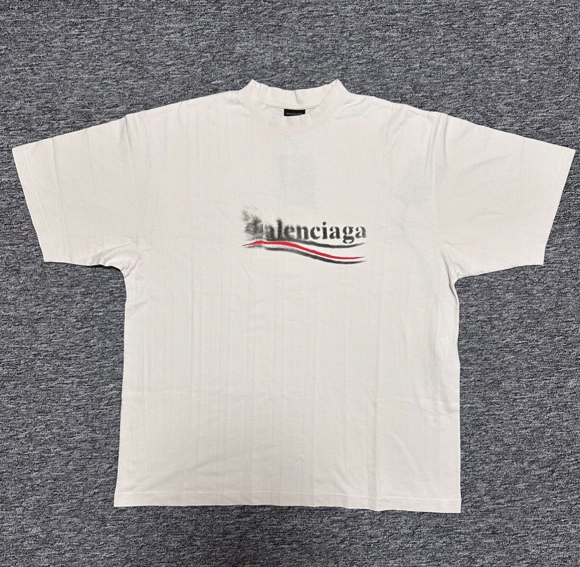 image of Balenciaga T-Shirts 24Ss in Beige, Men's (Size Large)