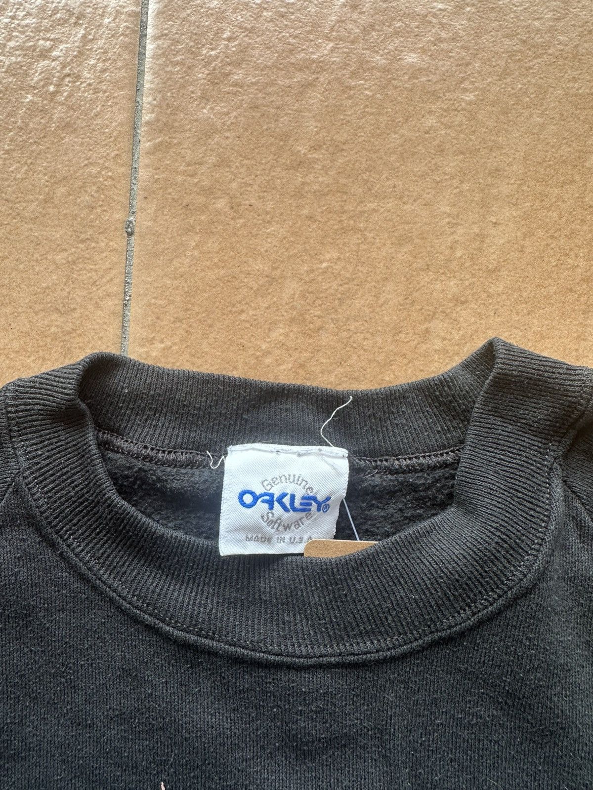 Oakley Rare! Vintage 90s Oakley Thermonuclear Protection Crewneck Size US L / EU 52-54 / 3 - 4 Thumbnail