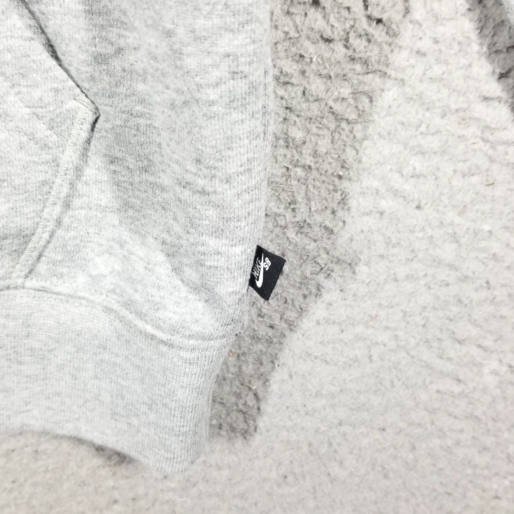 Nike VINTAGE Nike SB Skate Hoodie - Men’s Size M - Dark Grey Heather Pullover Streetwear 90s Size US M / EU 48-50 / 2 - 4 Thumbnail