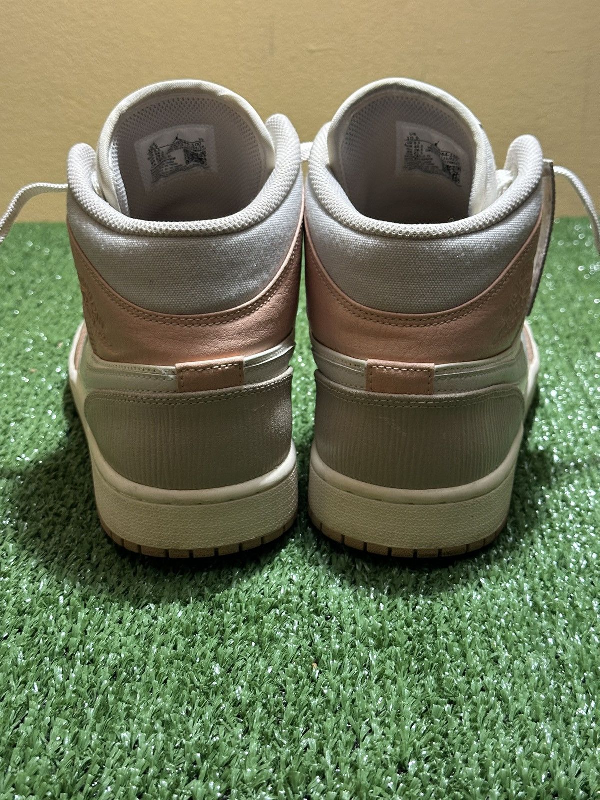 Jordan Brand Jordan 1 Mid ‘Milan’ Size US 10.5 / EU 43-44 - 4 Thumbnail