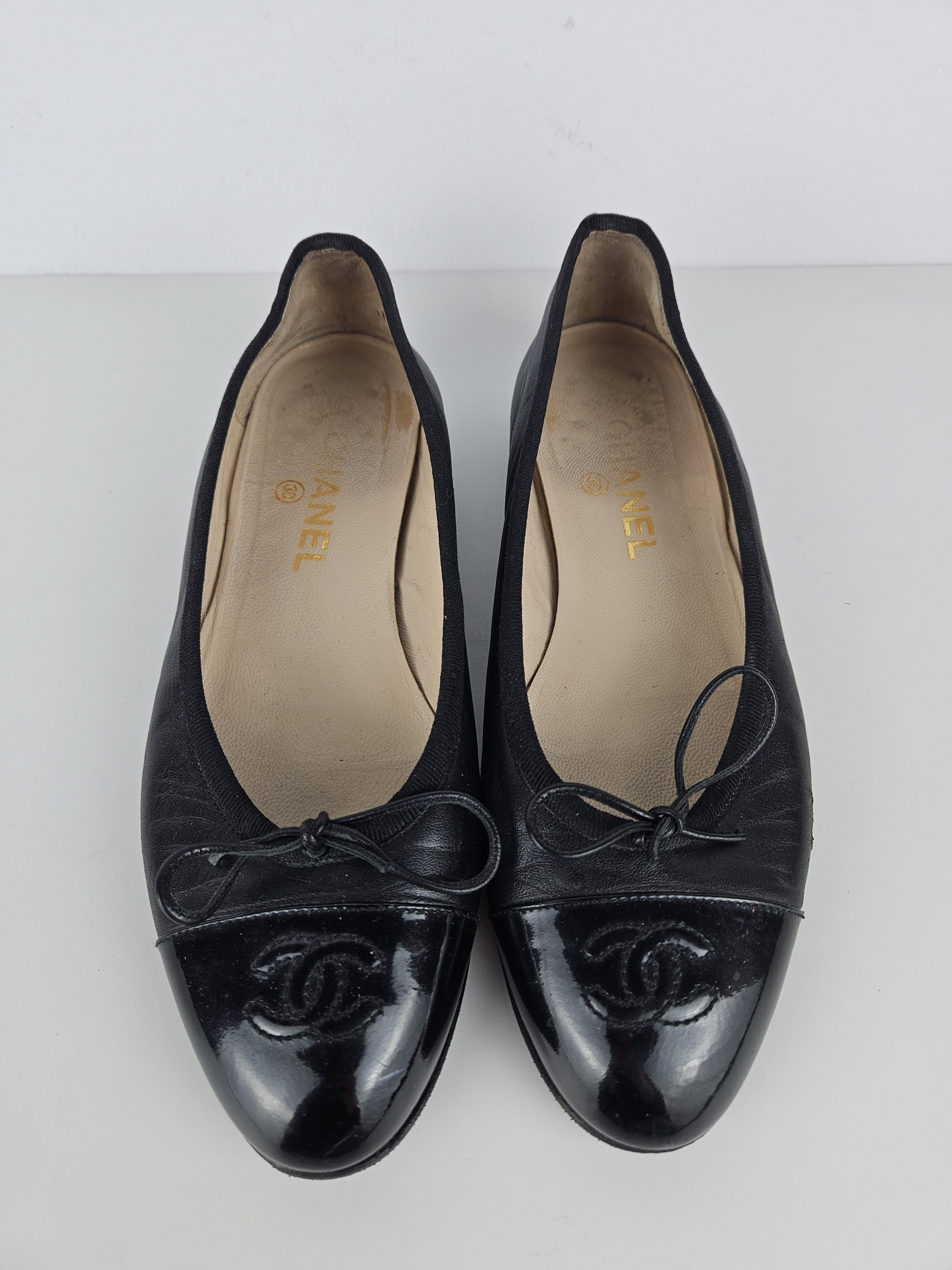 Chanel Vintage Chanel ribbon CC logo ballet flats Size US 7.5 / IT 37.5 - 13 Thumbnail