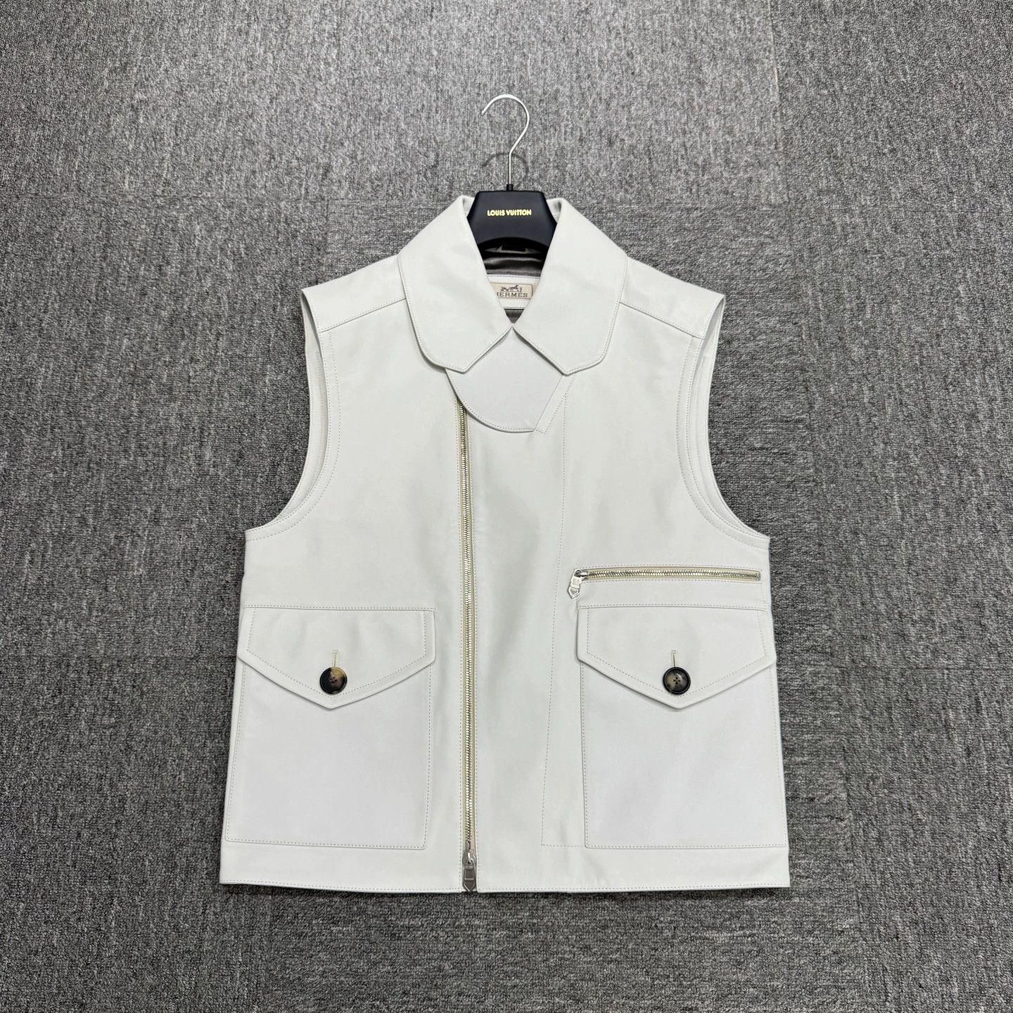 Hermes Hermes Cowhide Vest 44 New Size US S / EU 44-46 / 1 - 1 Thumbnail