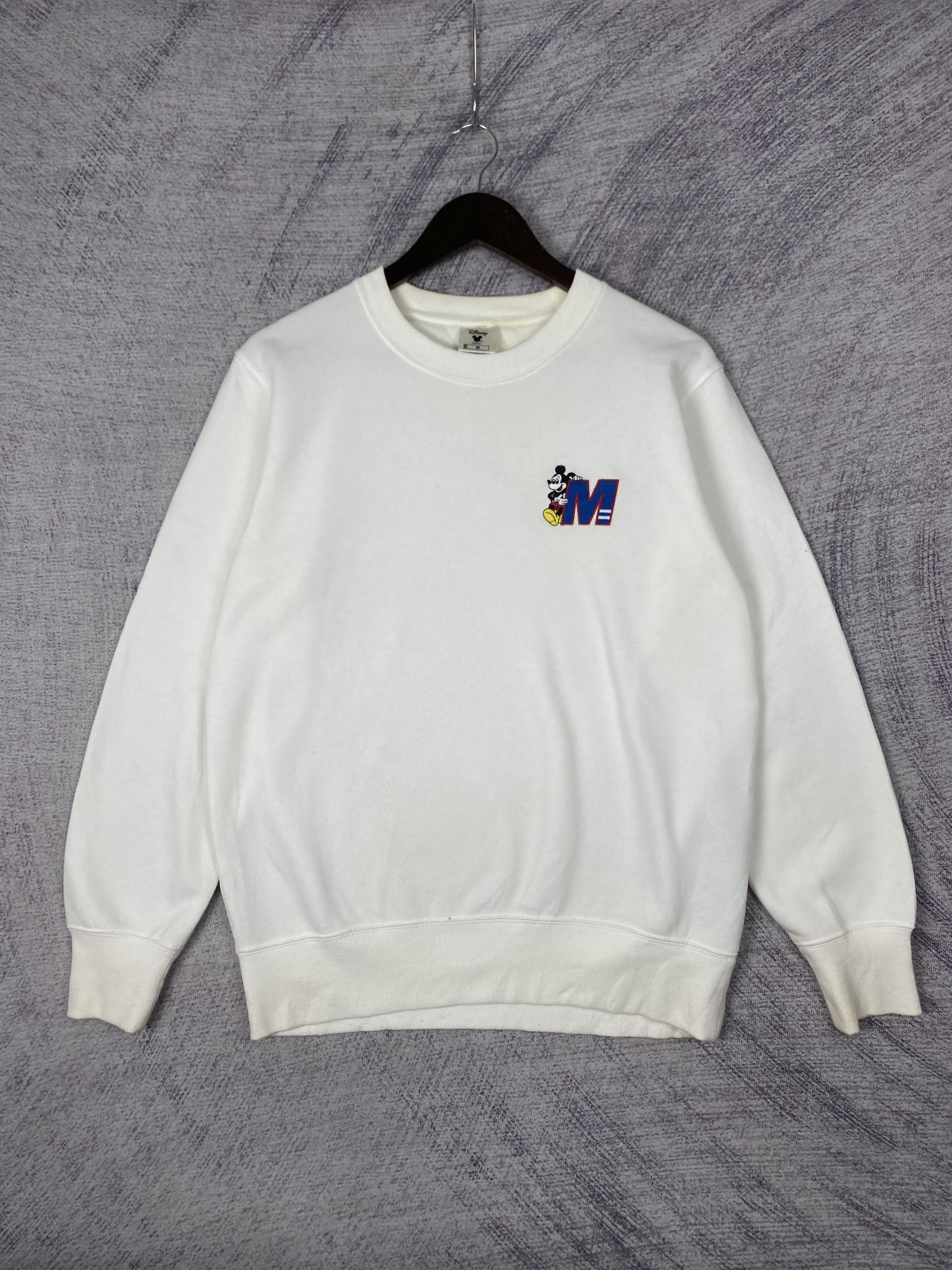 Disney Vintage Disney x GU Crewneck Long Sleeve Sweatshirts Size US M / EU 48-50 / 2 - 1 Thumbnail