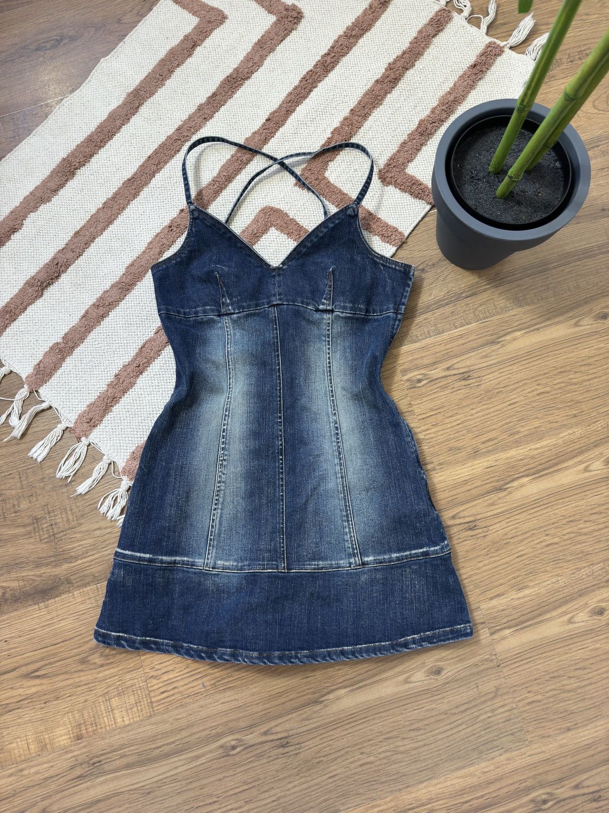 Vintage VINTAGE WASHED STYLE MINI DENIM DRESS Size M / US 6-8 / IT 42-44 - 1 Thumbnail