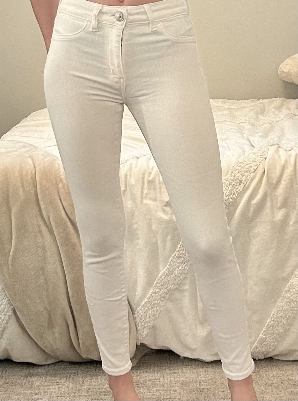American Eagle Outfitters american eagle white skinny jeans short length Size 24" / US 00 / IT 34 - 1 Thumbnail