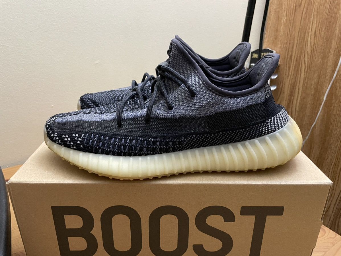 Adidas × Yeezy Yeezy Boost 350 Carbon Size US 10 / EU 43 - 3 Thumbnail