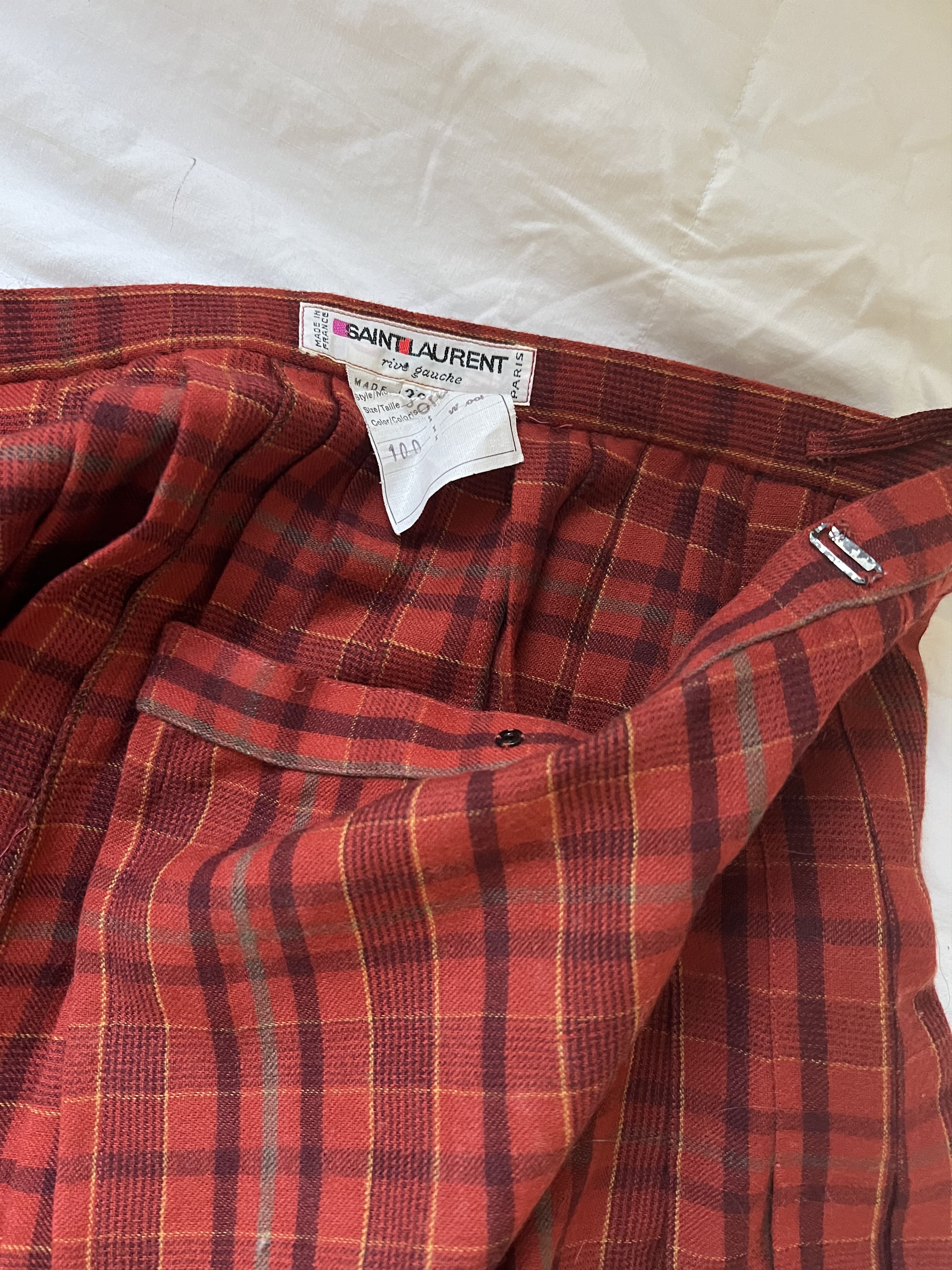 Yves Saint Laurent Vintage YSL Rive Gauche Wool Plaid Wrap Skirt Size 30" / US 8 / IT 44 - 4 Thumbnail