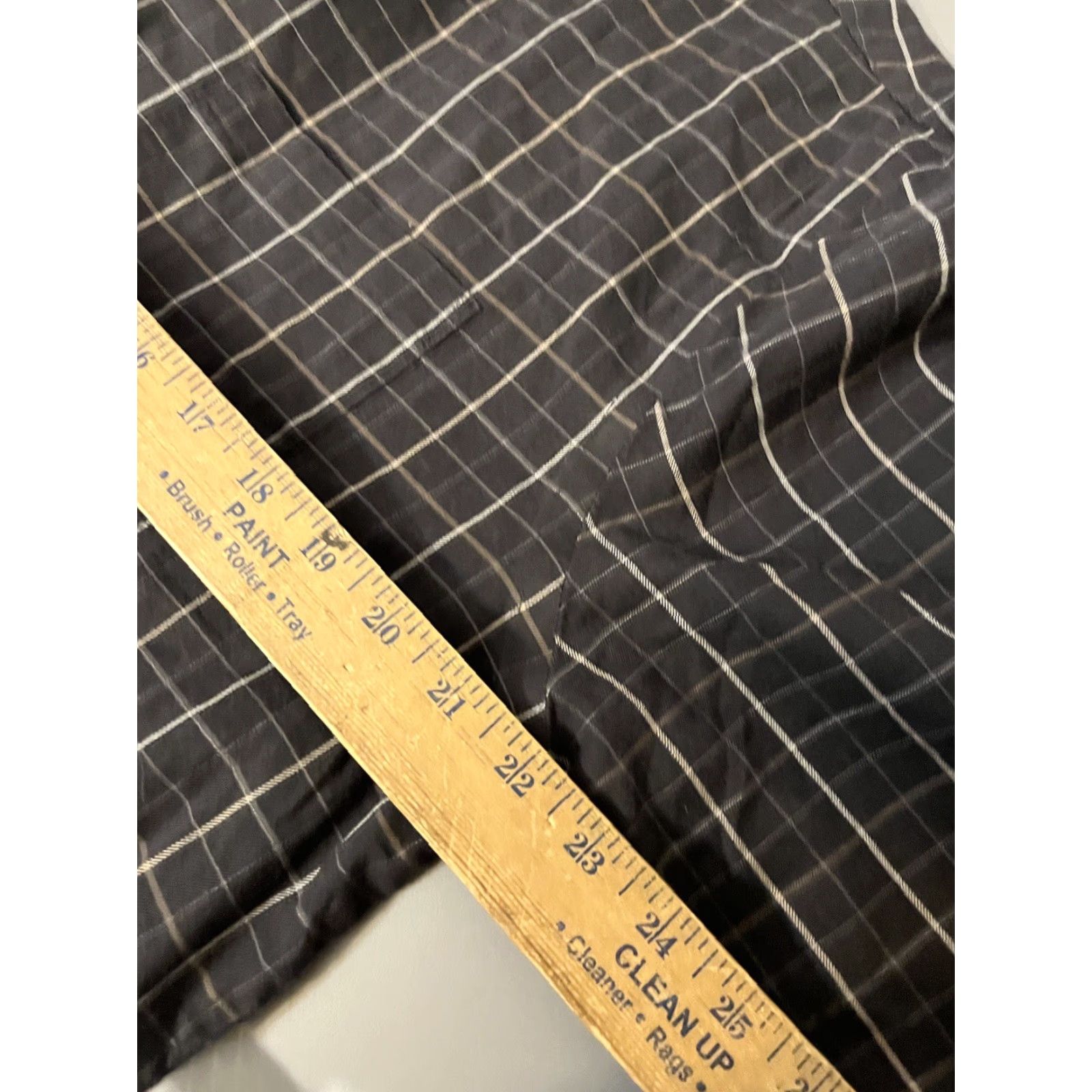 Van Heusen Van Heusen Button-Up Shirt Slimming Pocket Black Plaid Mens Large Long Sleeve Button-Down Collar Casual Workwear Shirt Size US L / EU 52-54 / 3 - 5 Thumbnail