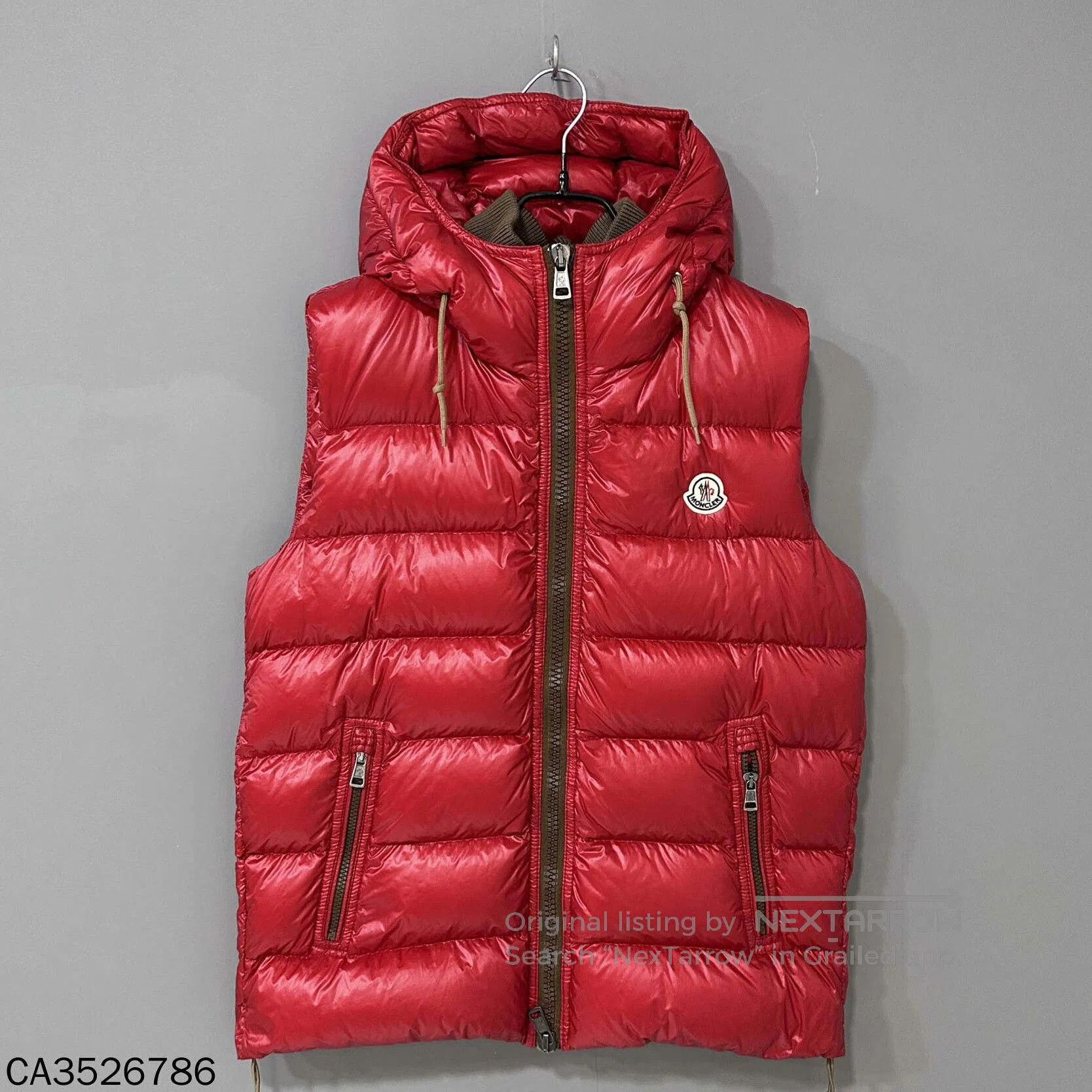 Moncler Red Armband Moncler Down Vest. Size L / US 10 / IT 46 - 2 Thumbnail