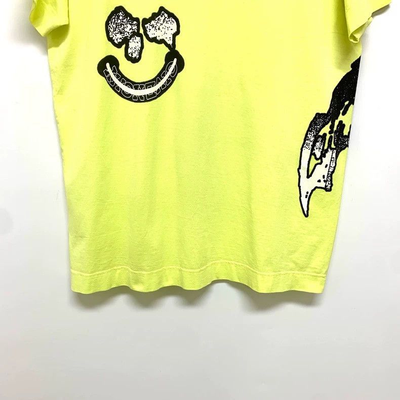 Givenchy Givenchy Neon Yellow Smiley Short Sleeve Tee Size US S / EU 44-46 / 1 - 5 Thumbnail