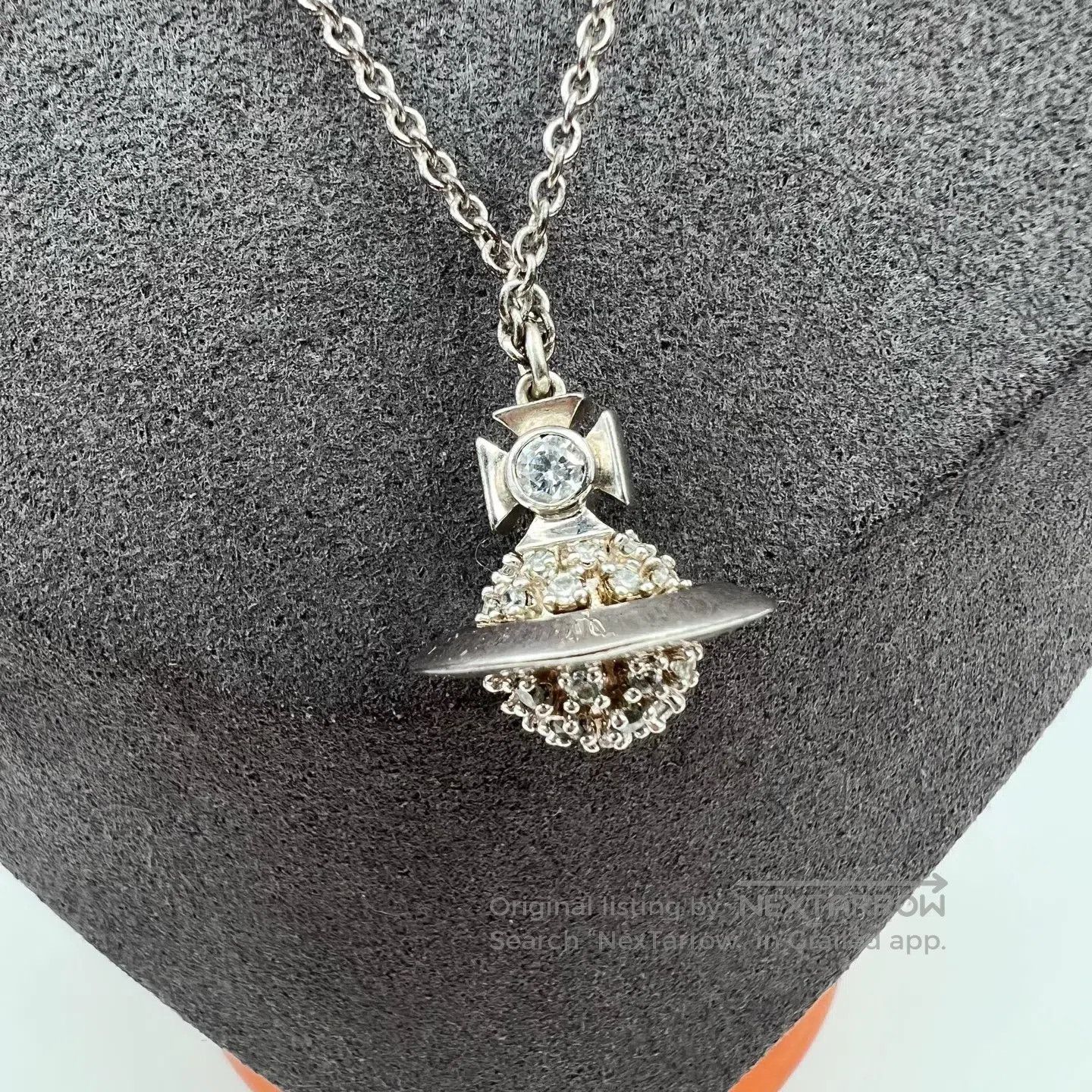 Vivienne Westwood Vivienne Westwood Logo design: Bronze; Necklace: Silver Size ONE SIZE - 2 Thumbnail