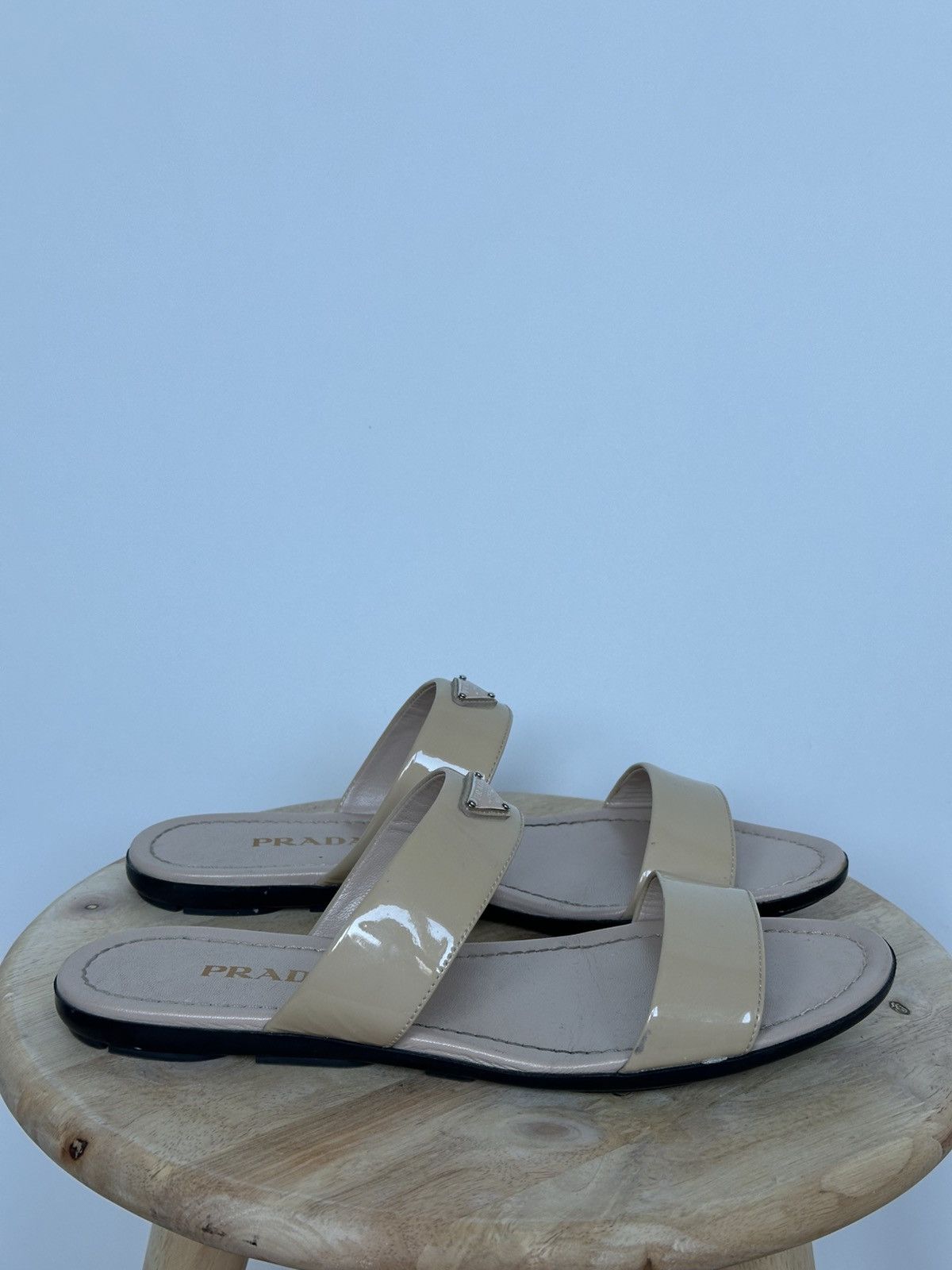Designer × Prada Prada patent leather sandals metal logo Size US 9 / IT 39 - 4 Thumbnail