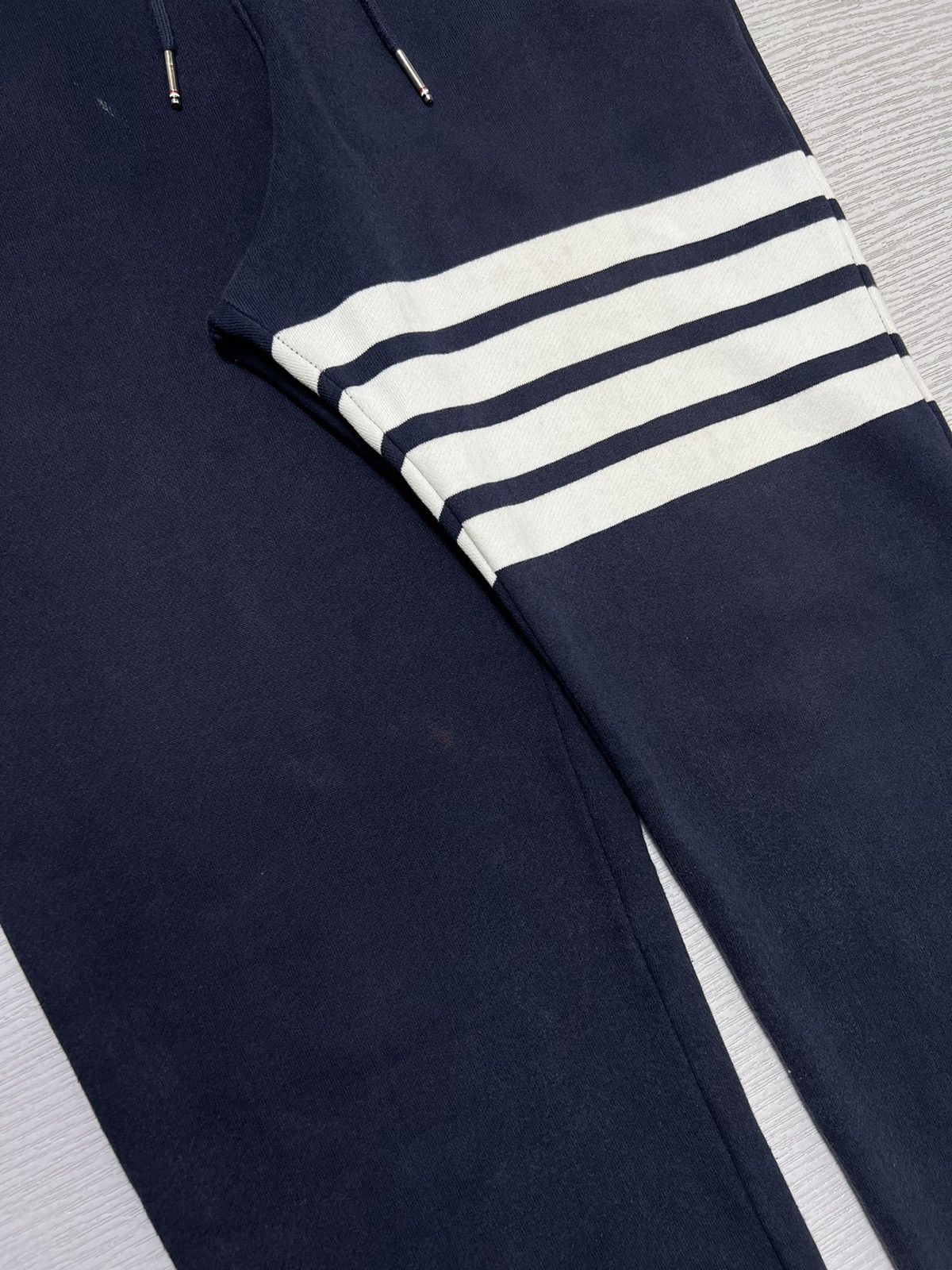 Thom Browne Thom Browne - Classic Loopback 4 Bar Sweatpants Size US 38 / EU 54 - 5 Thumbnail