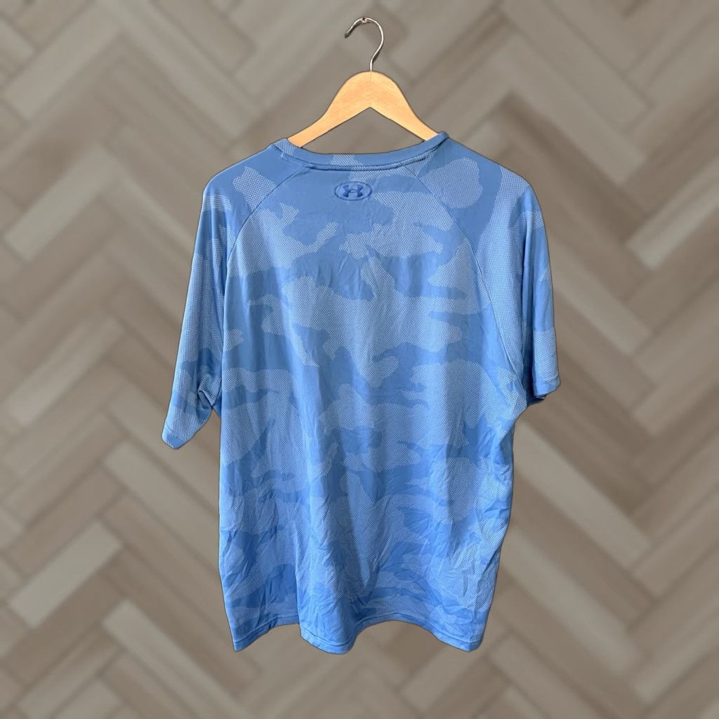 Under Armour Under Armour Mens Blue Short Sleeve Camo T-Shirt 2XL Athletic Pullover Shirt Regular Width Shirt Mens Camouflage Activewear Size US XXL / EU 58 / 5 - 1 Thumbnail