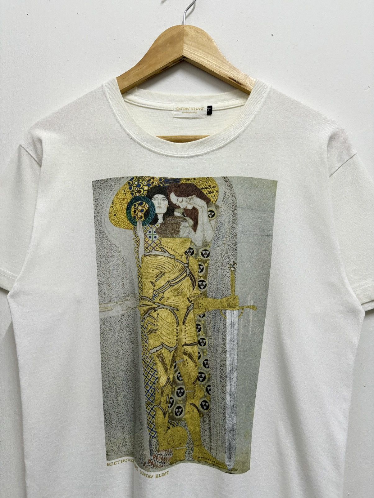 Vintage 2000's Gustav Klimt VJ 1900 " Beethoven Frieze " T-Shirt Size US S / EU 44-46 / 1 - 3 Thumbnail