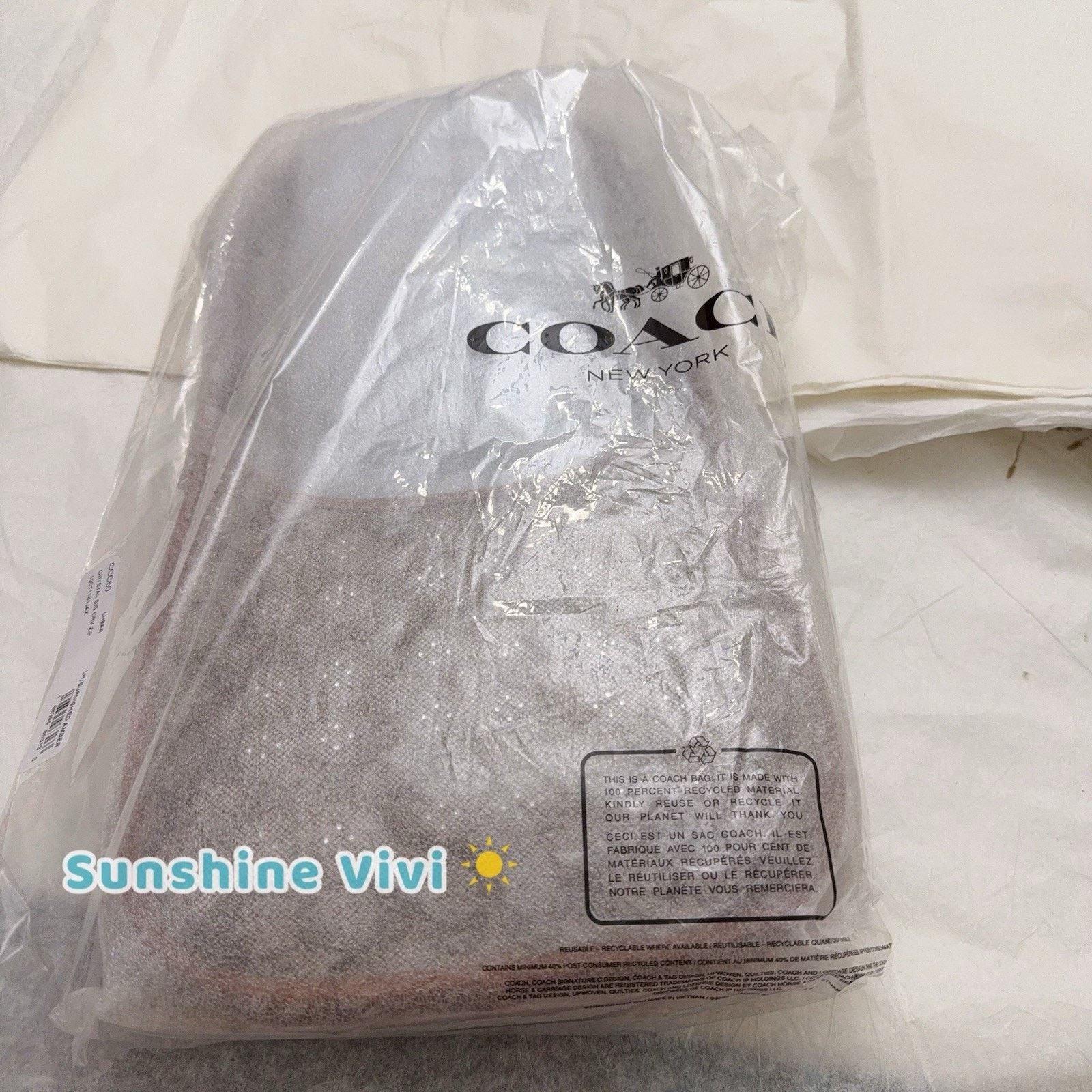 Coach NWT Coach Crystal Curve Zip Bag CCC50 Amber Leather Size ONE SIZE - 11 Thumbnail