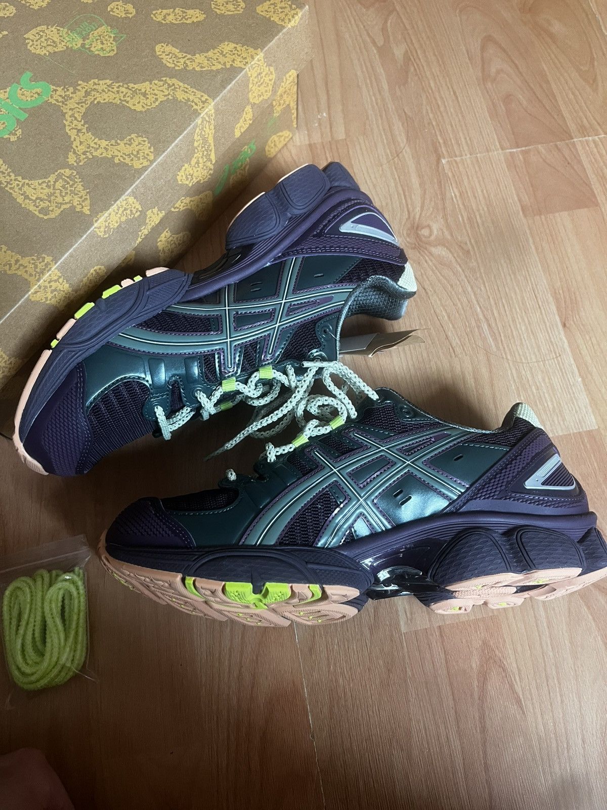 Asics × Brain Dead ASICS GEL NIMBUS 9 Size US 11 / EU 44 - 5 Thumbnail