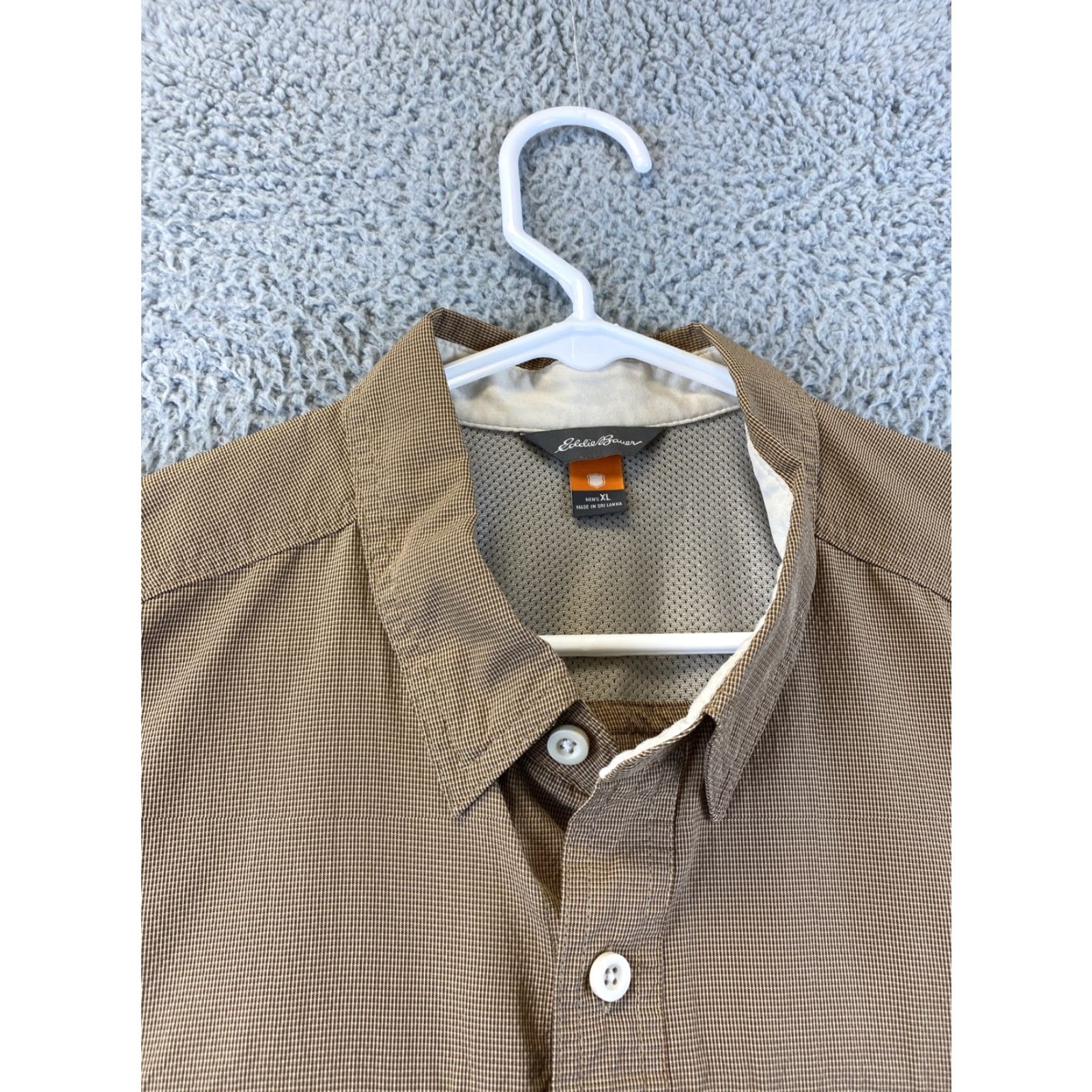 Eddie Bauer VINTAGE Eddie Bauer Sport Shop Men's Long Sleeve Vented Button-Up Shirt Sz L Brown Sports Size US L / EU 52-54 / 3 - 4 Thumbnail