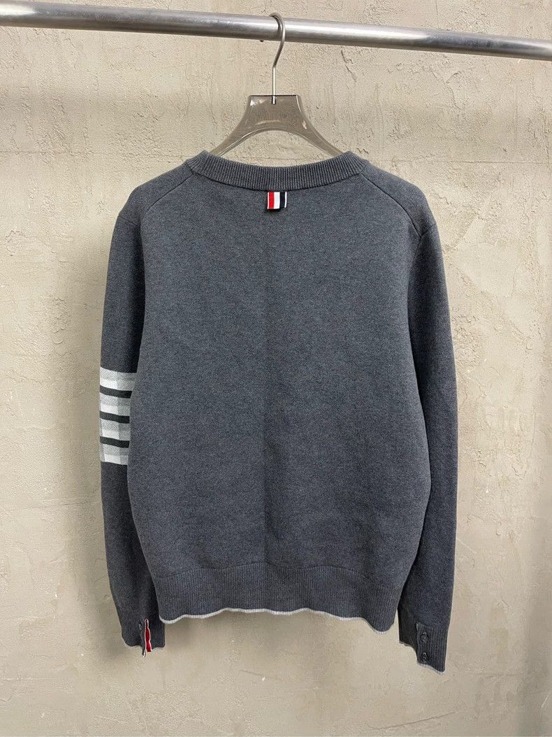 Thom Browne Thom Browne size2 Gray four stripe puppy knit round neck sw Size US M / EU 48-50 / 2 - 2 Thumbnail