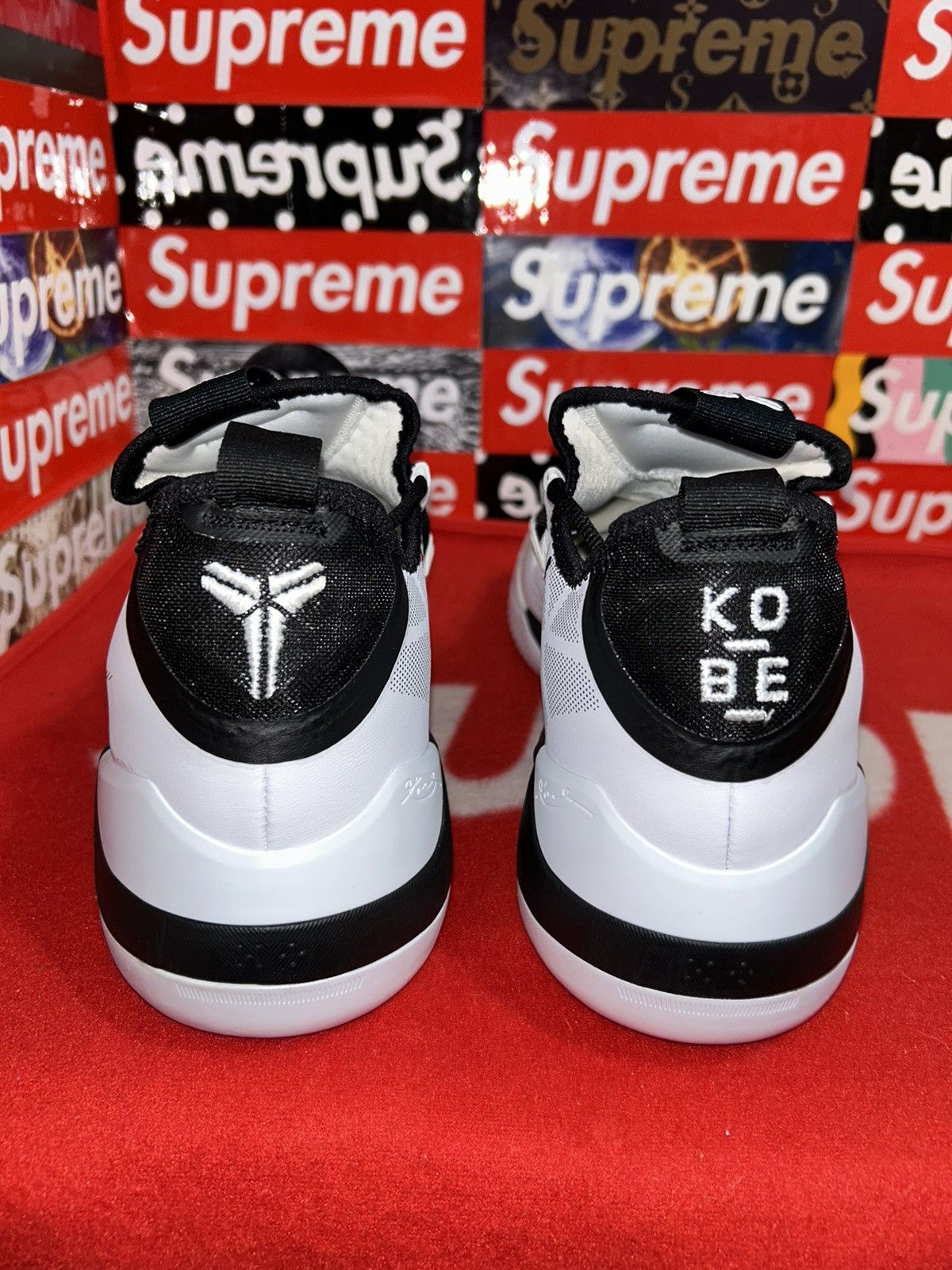 Nike Nike Kobe A.D. Exodus TB ‘White Black’ AT3874-101 size 13.5 Size US 13 / EU 46 - 3 Thumbnail