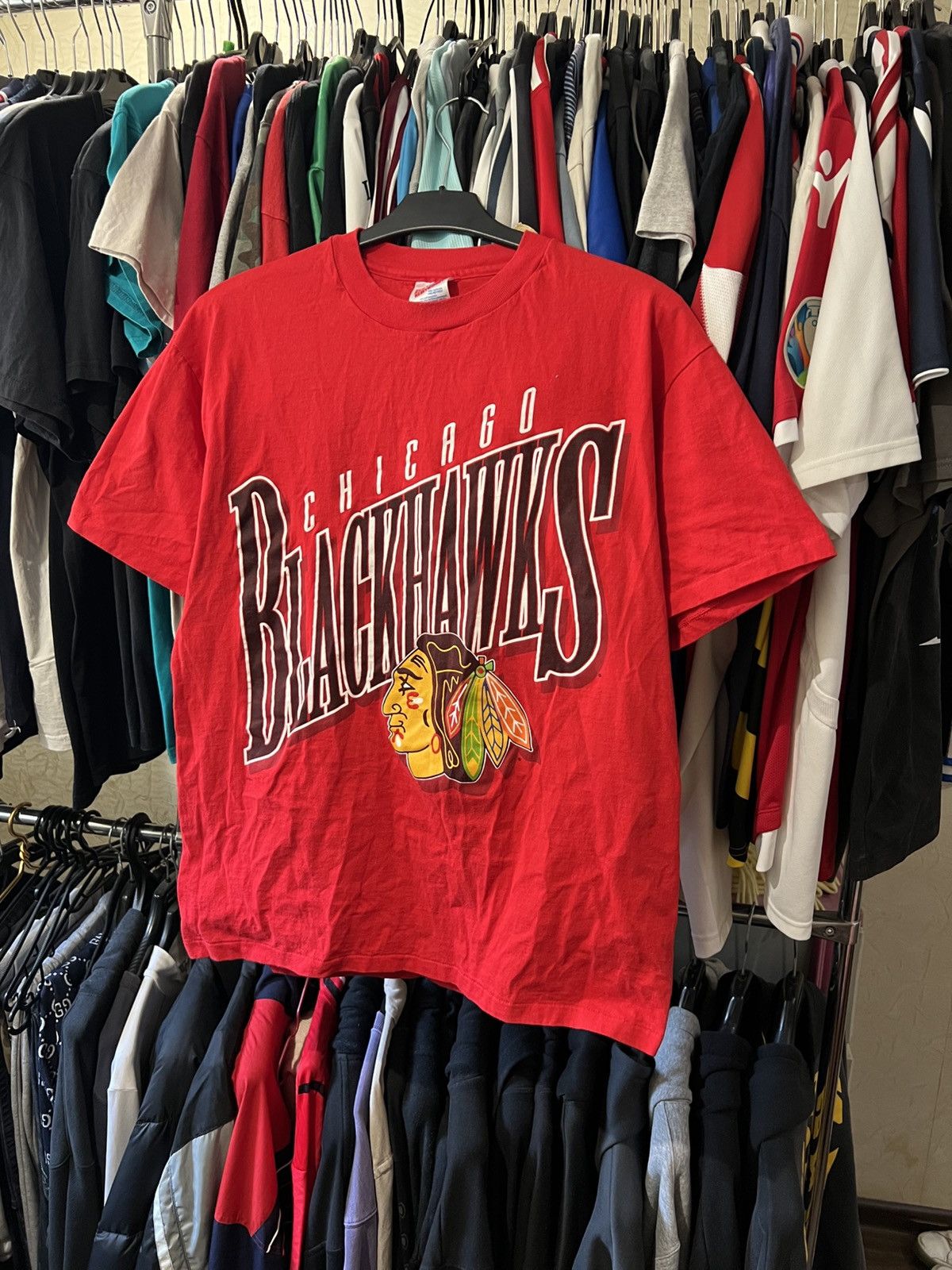Band Tees VINTAGE CHICAGO BLACKHAWKS HANES SINGLE STITCH T SHIRT AOP Size US L / EU 52-54 / 3 - 2 Thumbnail