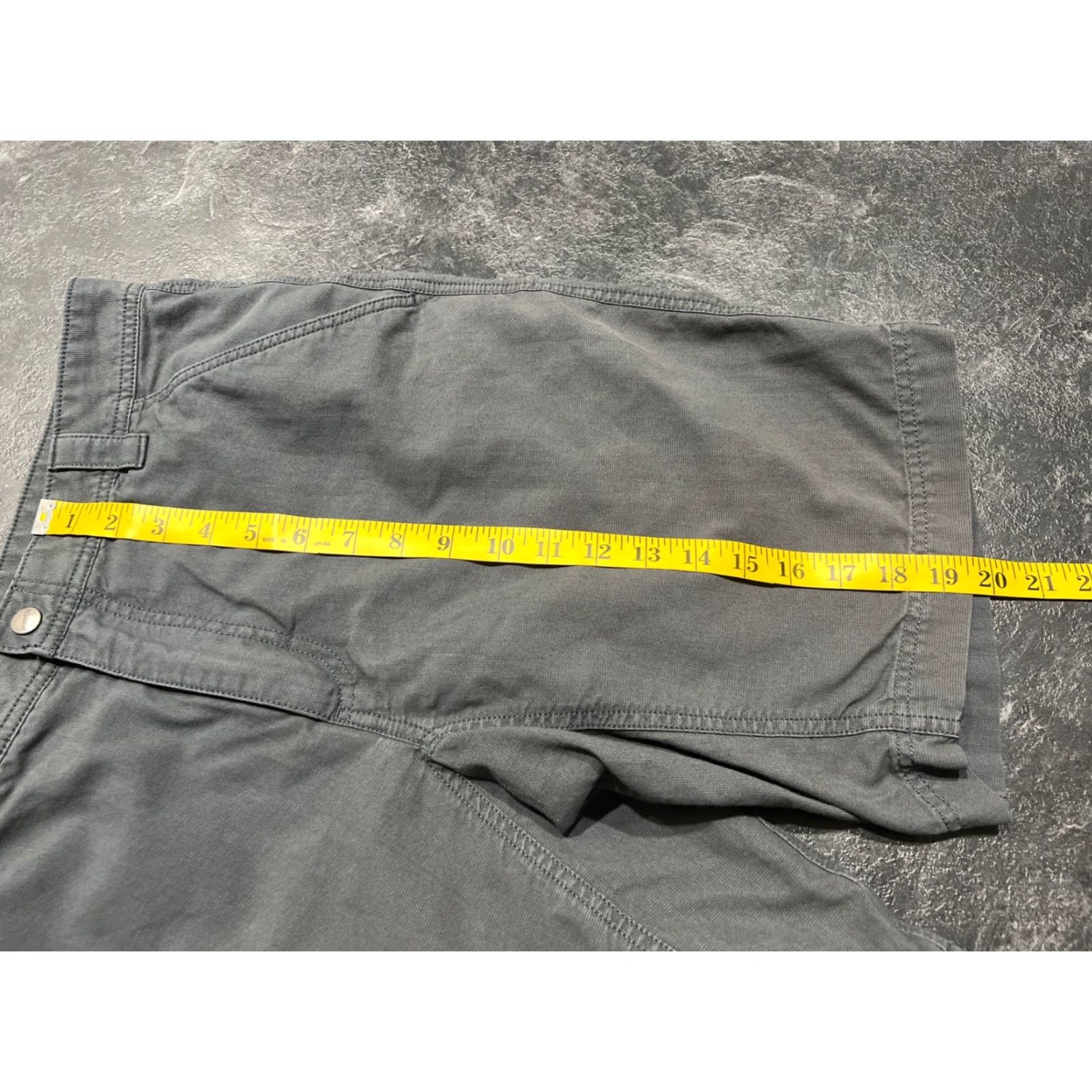 Vintage Koppen Mens Cargo Shorts Gray Cotton Blend Flat Front Pockets 34 Men's Summer Warm Weather Size US 34 / EU 50 - 7 Thumbnail