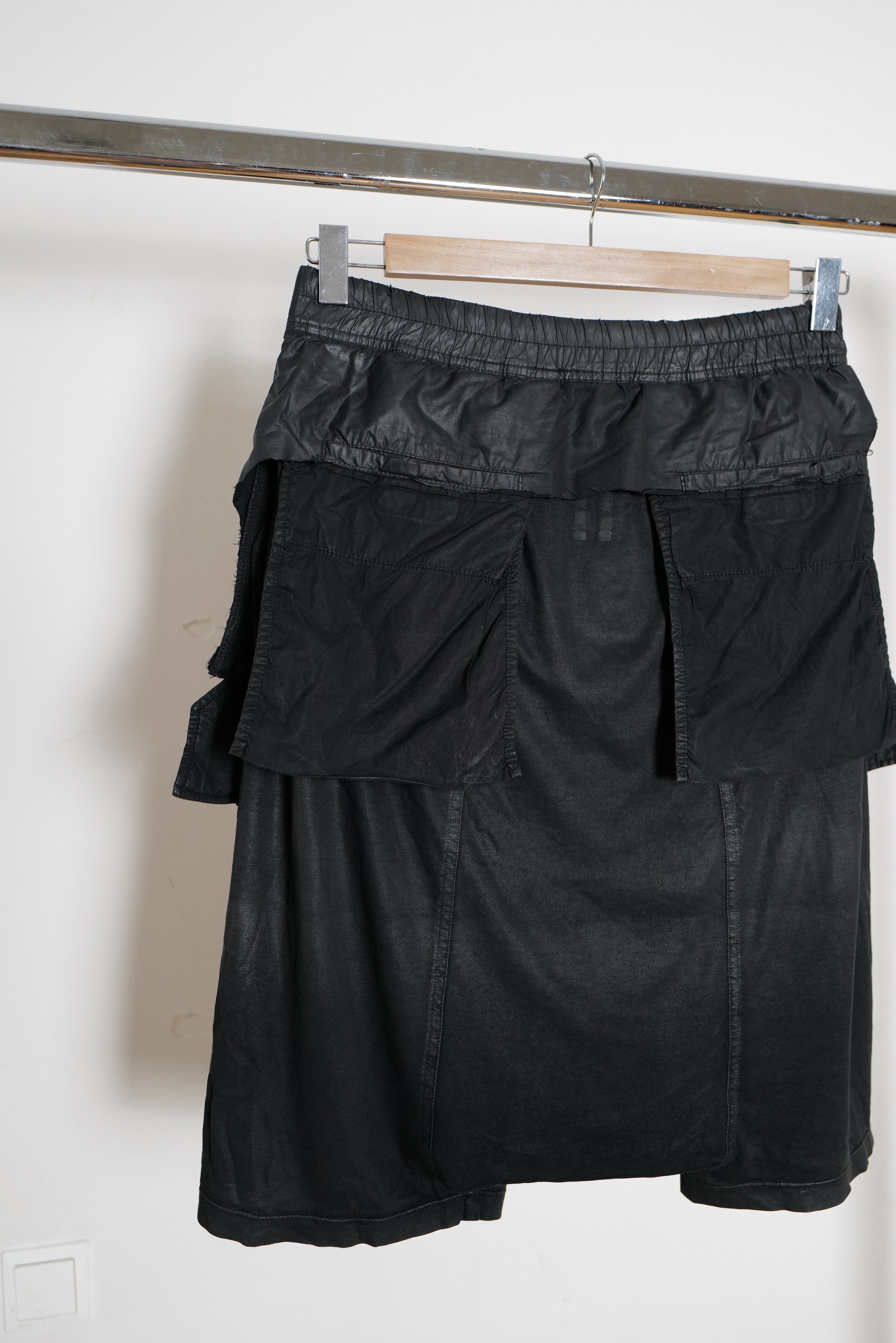 Rick Owens ARCHIVE WAXED INSIDEOUT SHORTS Size US 34 / EU 50 - 8 Thumbnail