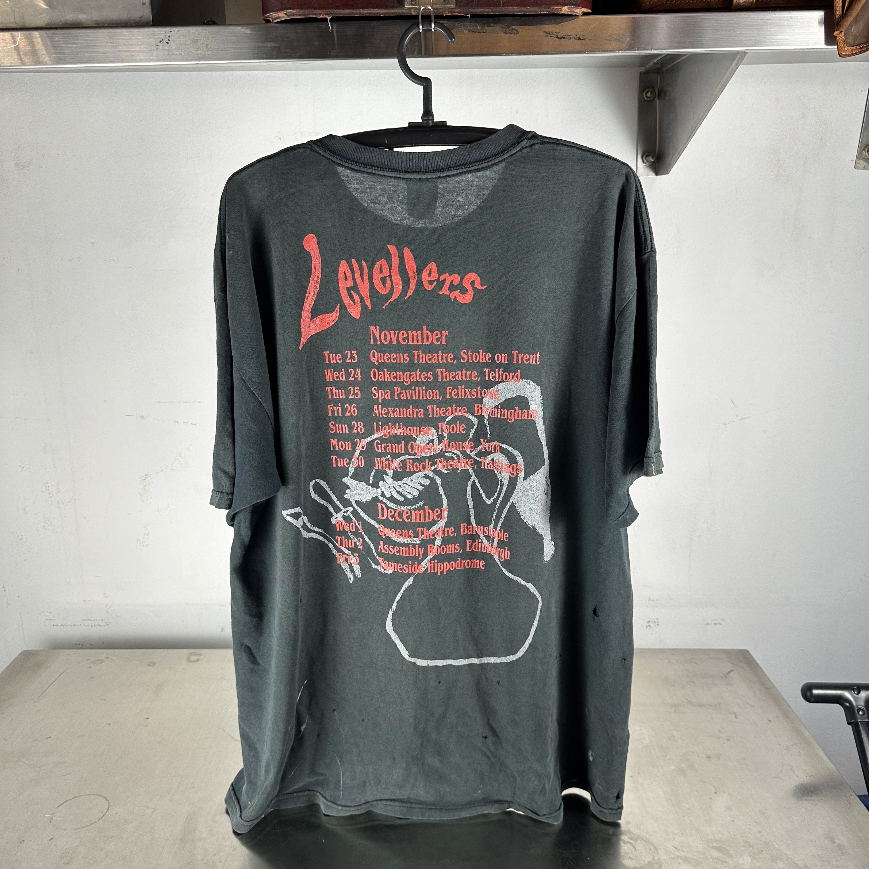 Vintage ​Vintage 90s Levellers All Star Acoustic Rock Band Tee Size US XL / EU 56 / 4 - 2 Thumbnail