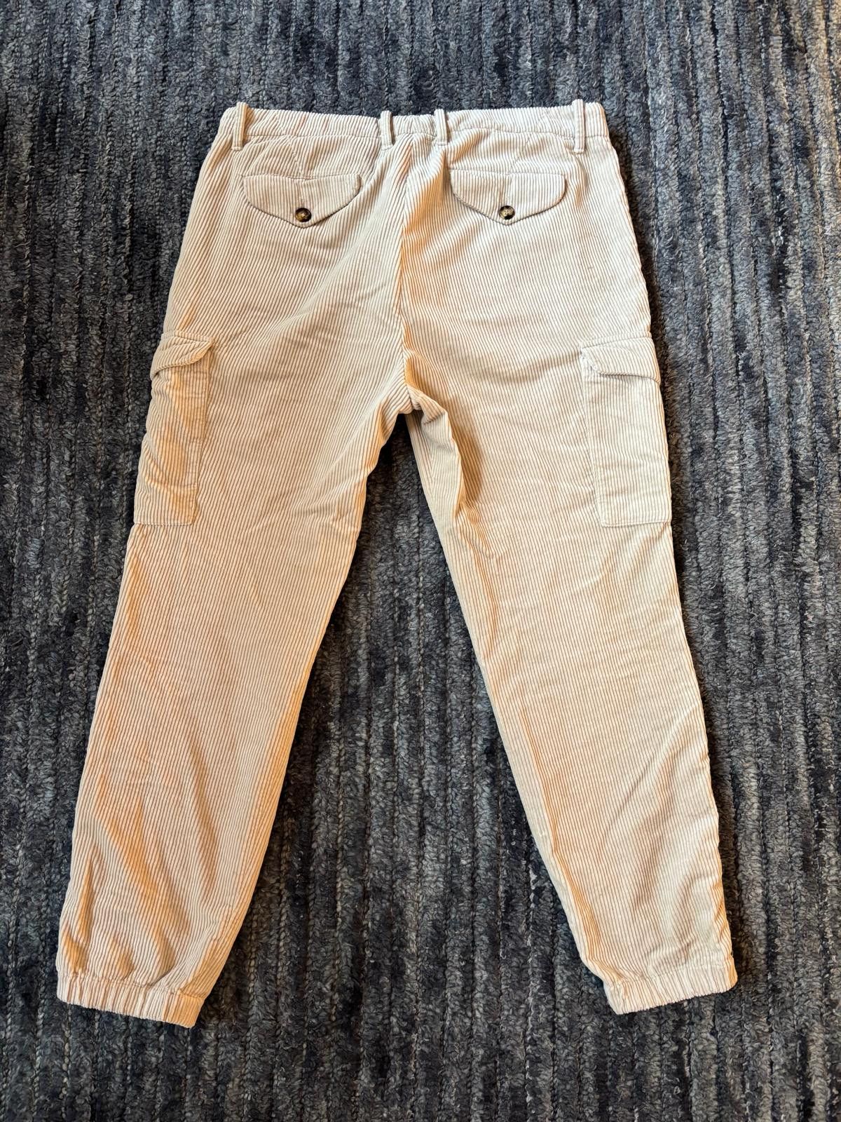 Brunello Cucinelli Brunello Cucinelli Ivory Corduroy Cargo Pants Leisure Fit Size US 34 / EU 50 - 2 Thumbnail