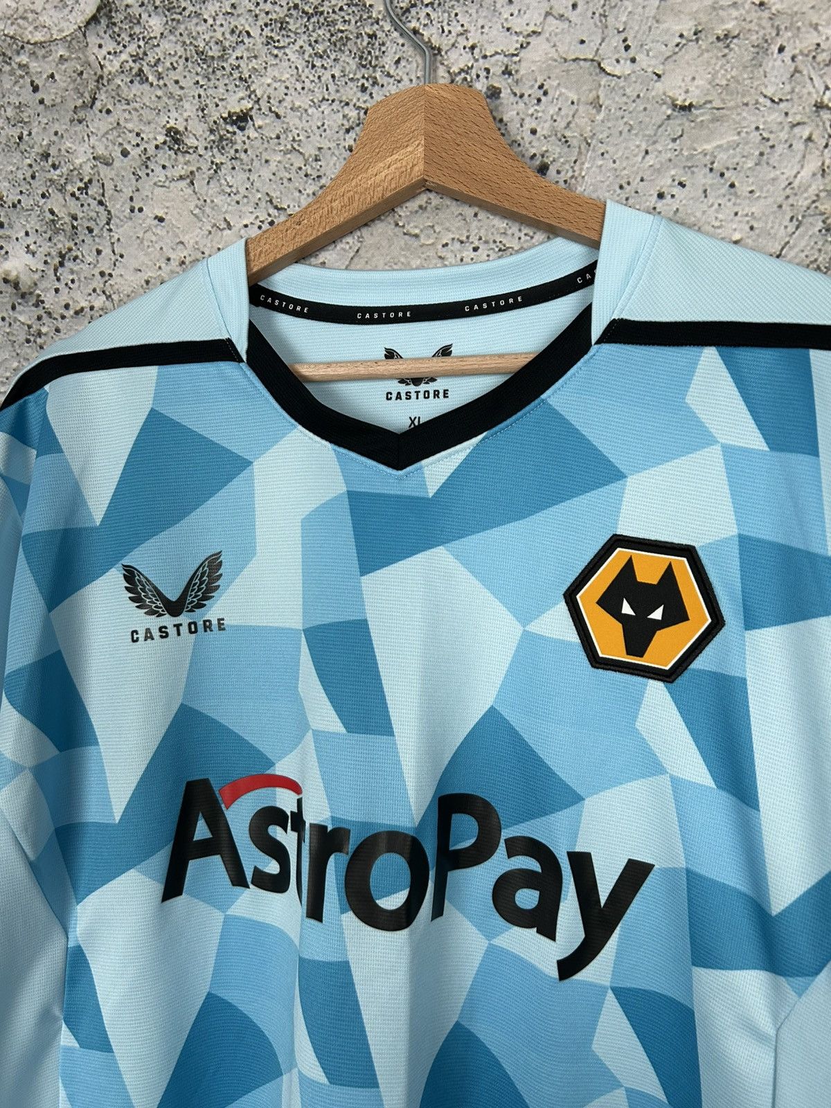 Castore Wolves Premier League Castore Soccer Jersey Football Size US XL / EU 56 / 4 - 3 Thumbnail