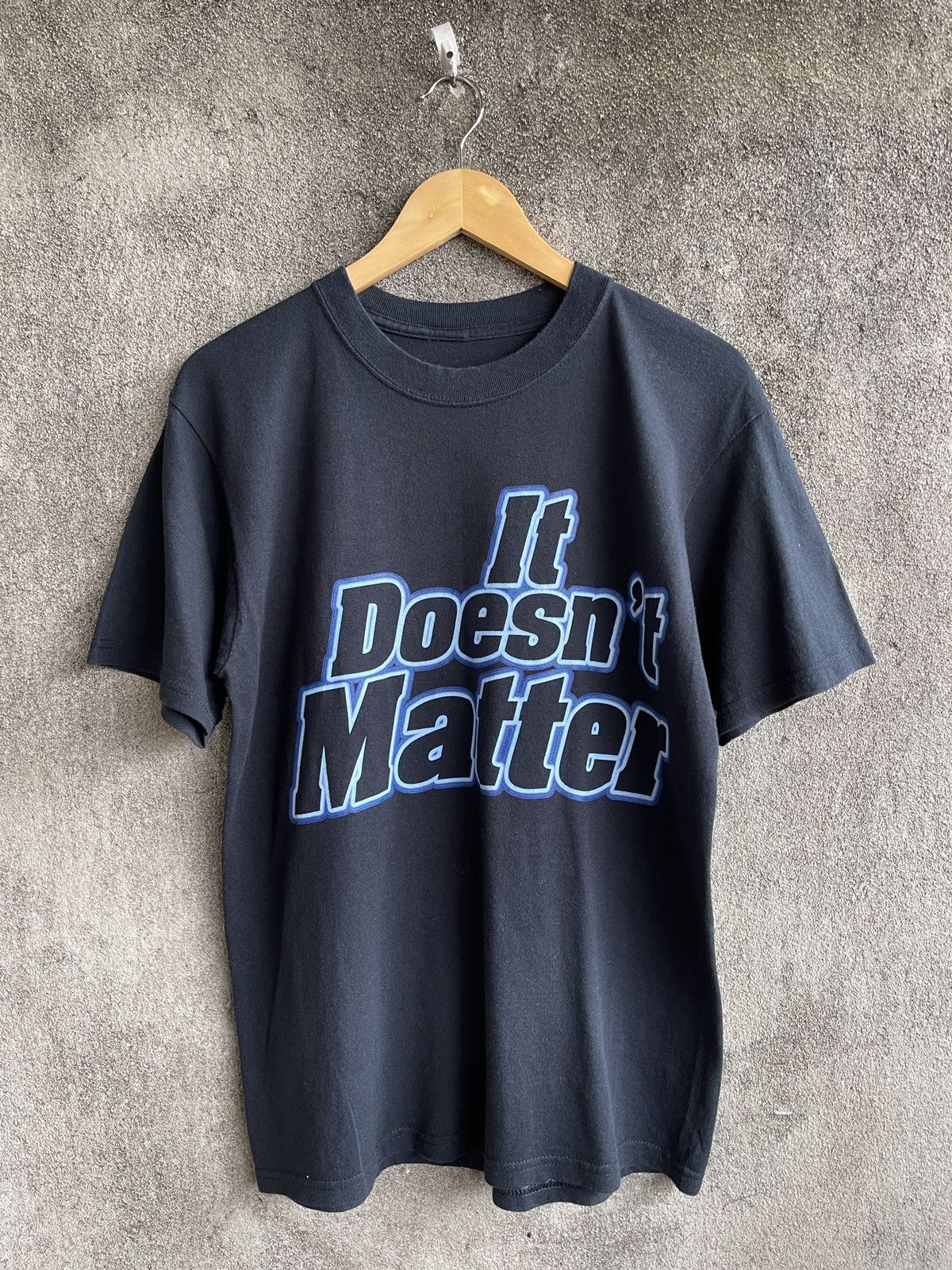 Vintage Rare🔥Vtg 2000 WWF The Rock ‘It Just Doesn’t Matter Tee Size US M / EU 48-50 / 2 - 2 Thumbnail