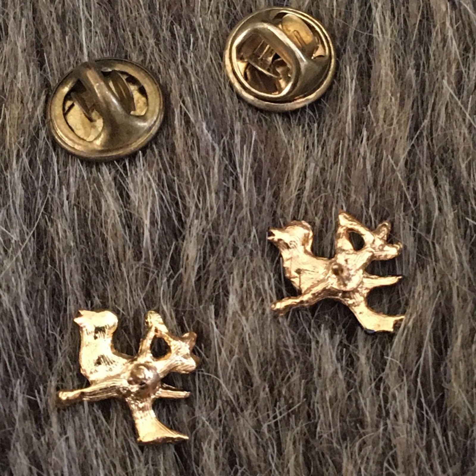 Vintage Set of two Ballou mid century blue bird Tac pins Size ONE SIZE - 6 Thumbnail