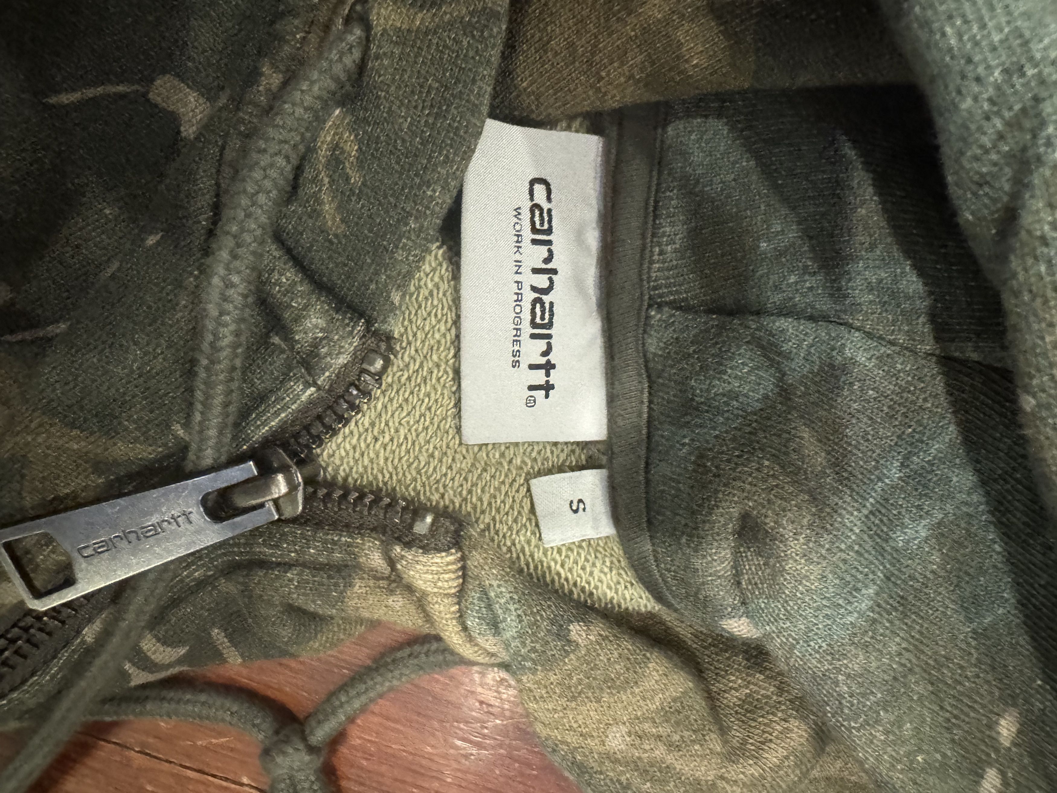 Carhartt Wip Benton camouflage hoodie Size US S / EU 44-46 / 1 - 3 Thumbnail