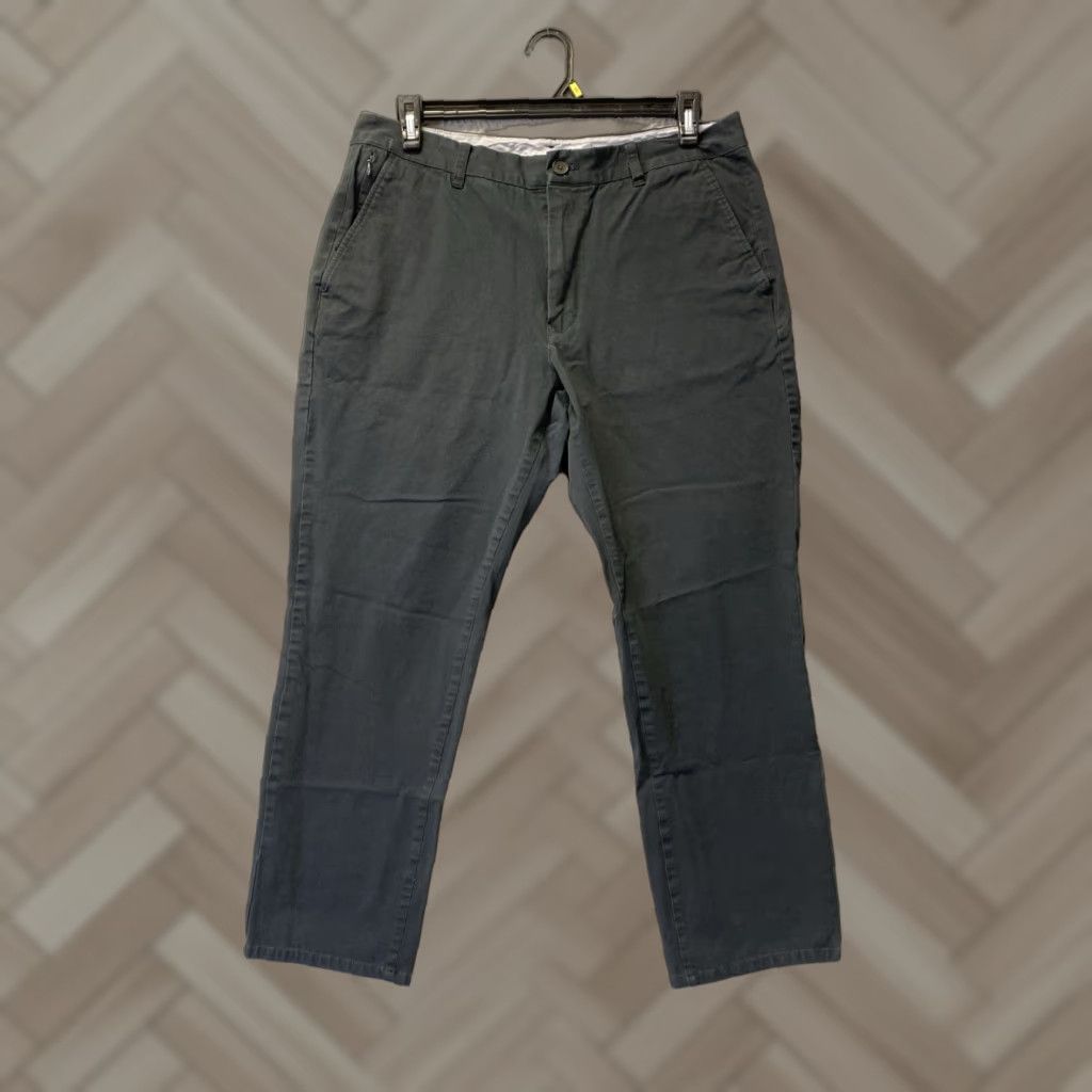 Bonobos Bonobos Slim Chino Pants Mens 36x28 Black Five Pocket Stretch Cotton Spandex Flat Front Straight Leg Casual Travel Button Zip Logo Size US 36 / EU 52 - 1 Thumbnail