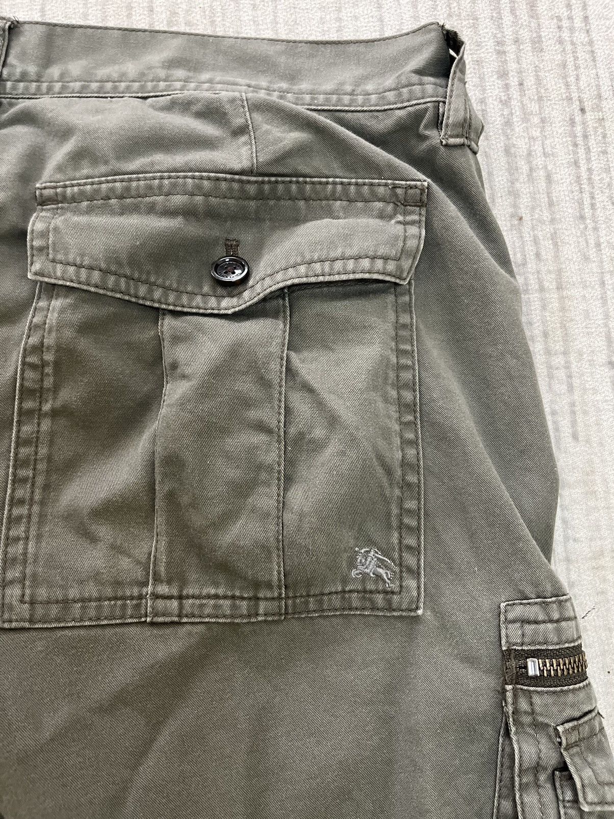 Burberry Burberry cargo pant multi pocket Size US 33 - 3 Thumbnail