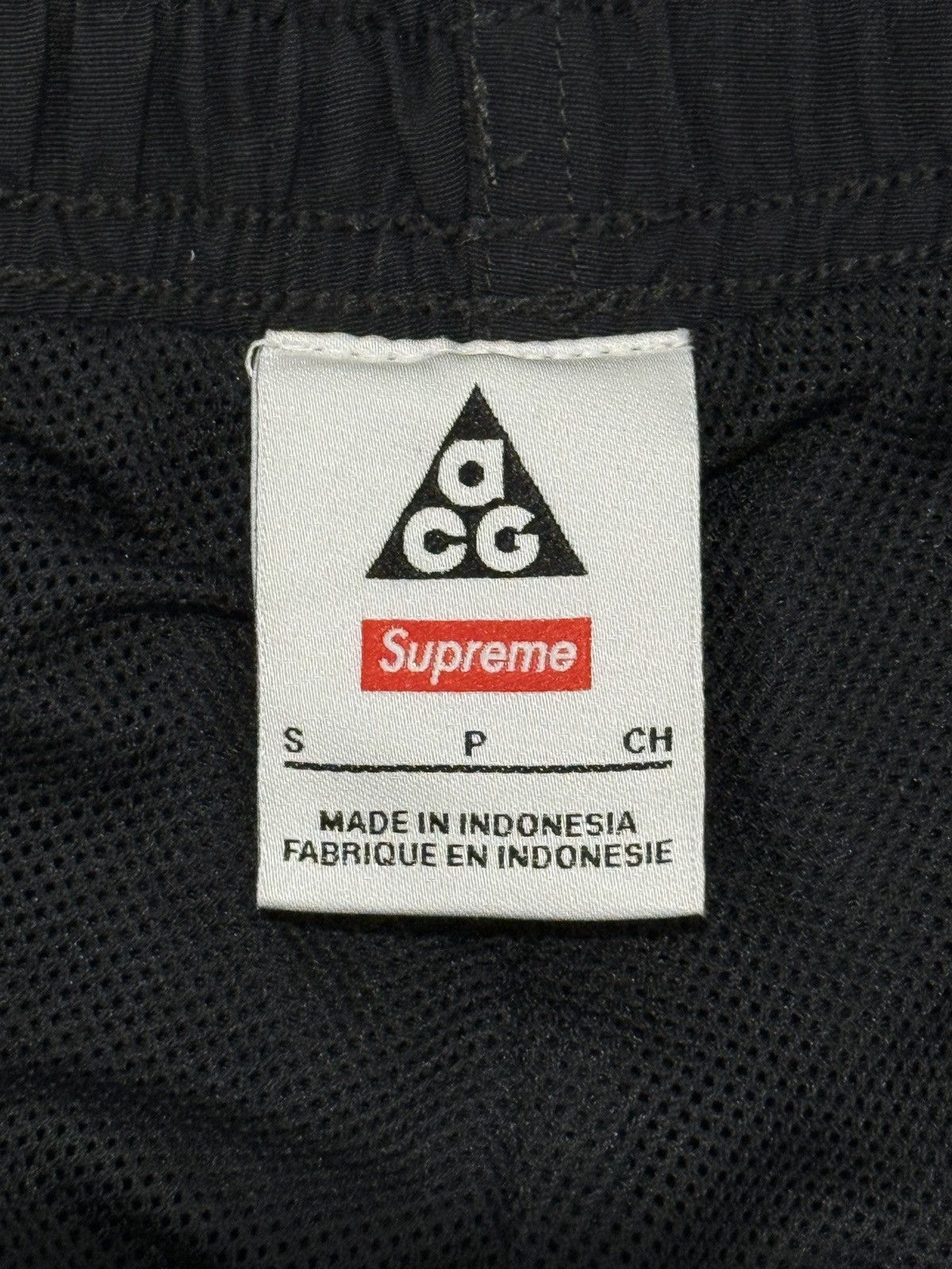 Nike ACG × Supreme Supreme x Nike ACG Nylon Trail Shorts Size US 30 / EU 46 - 3 Thumbnail